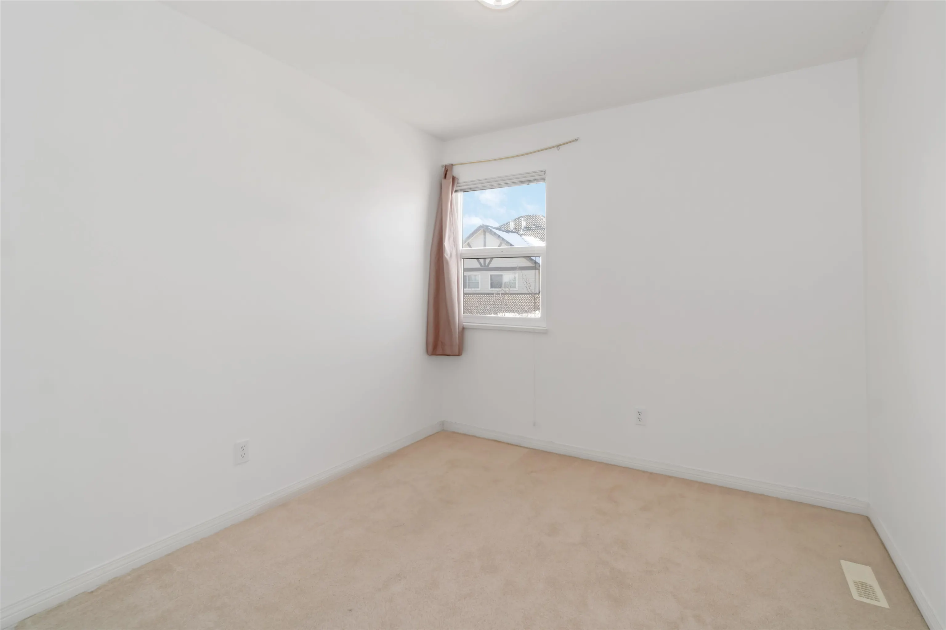96 758 Riverside Drive