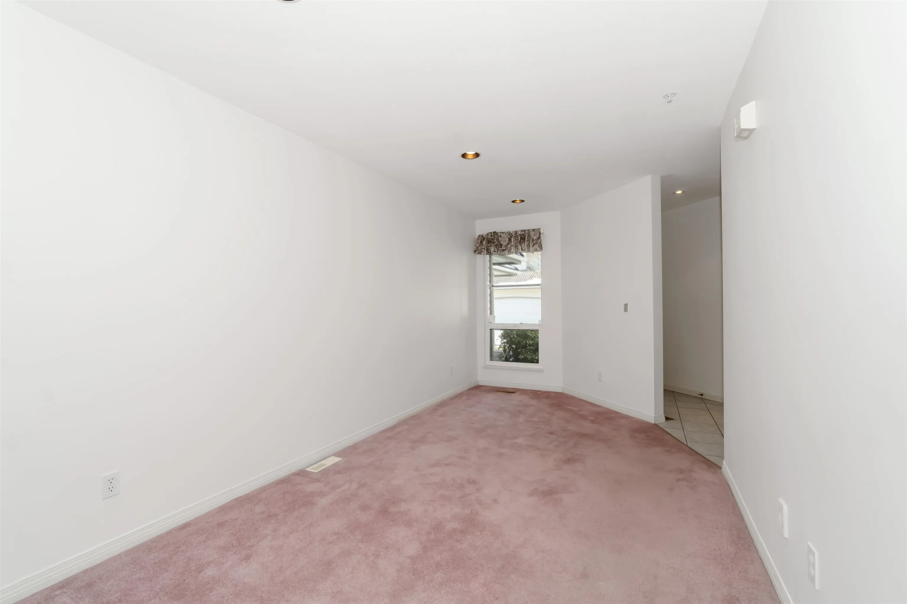 96 758 Riverside Drive