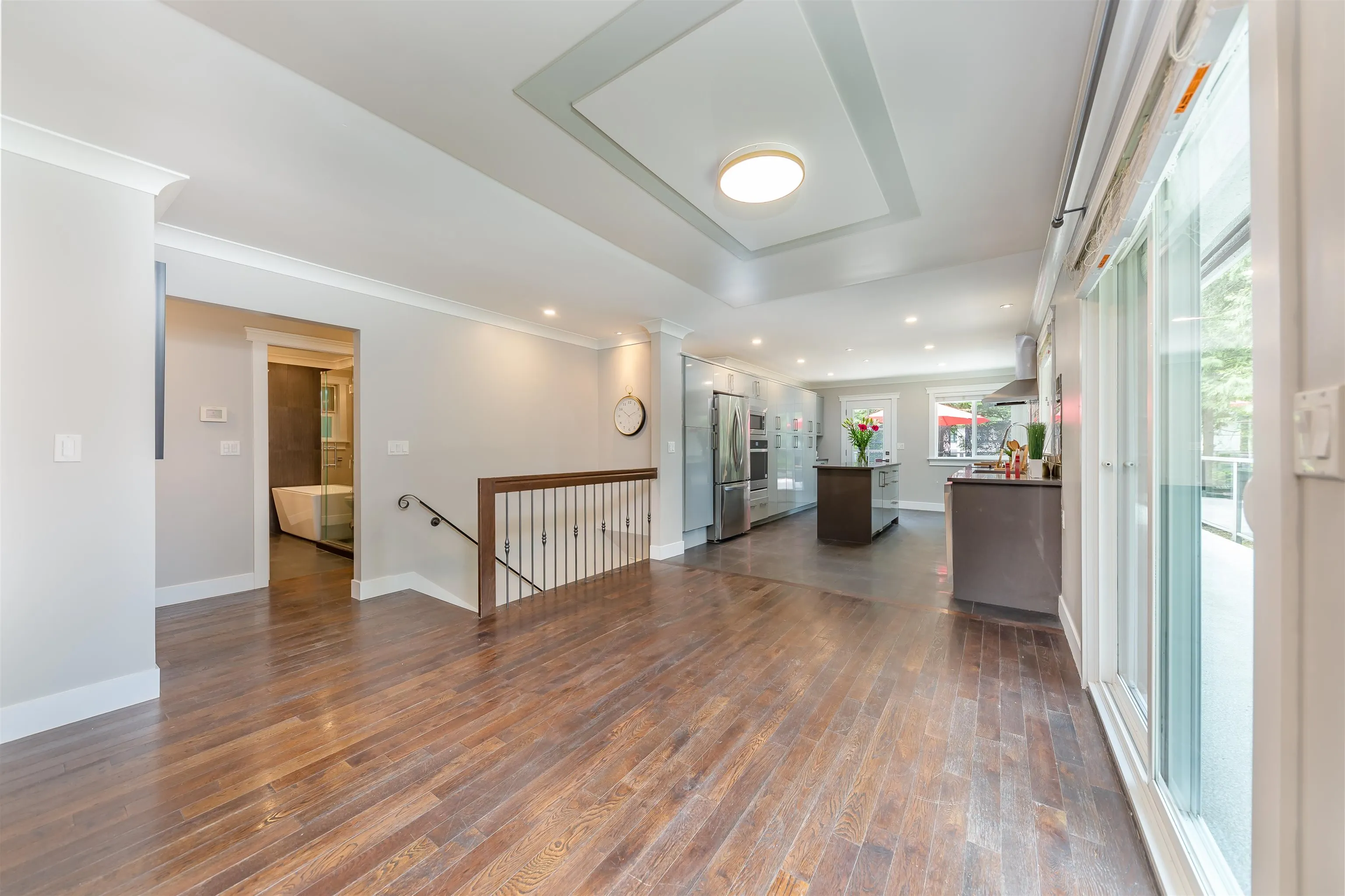 14092 Crescent Road
