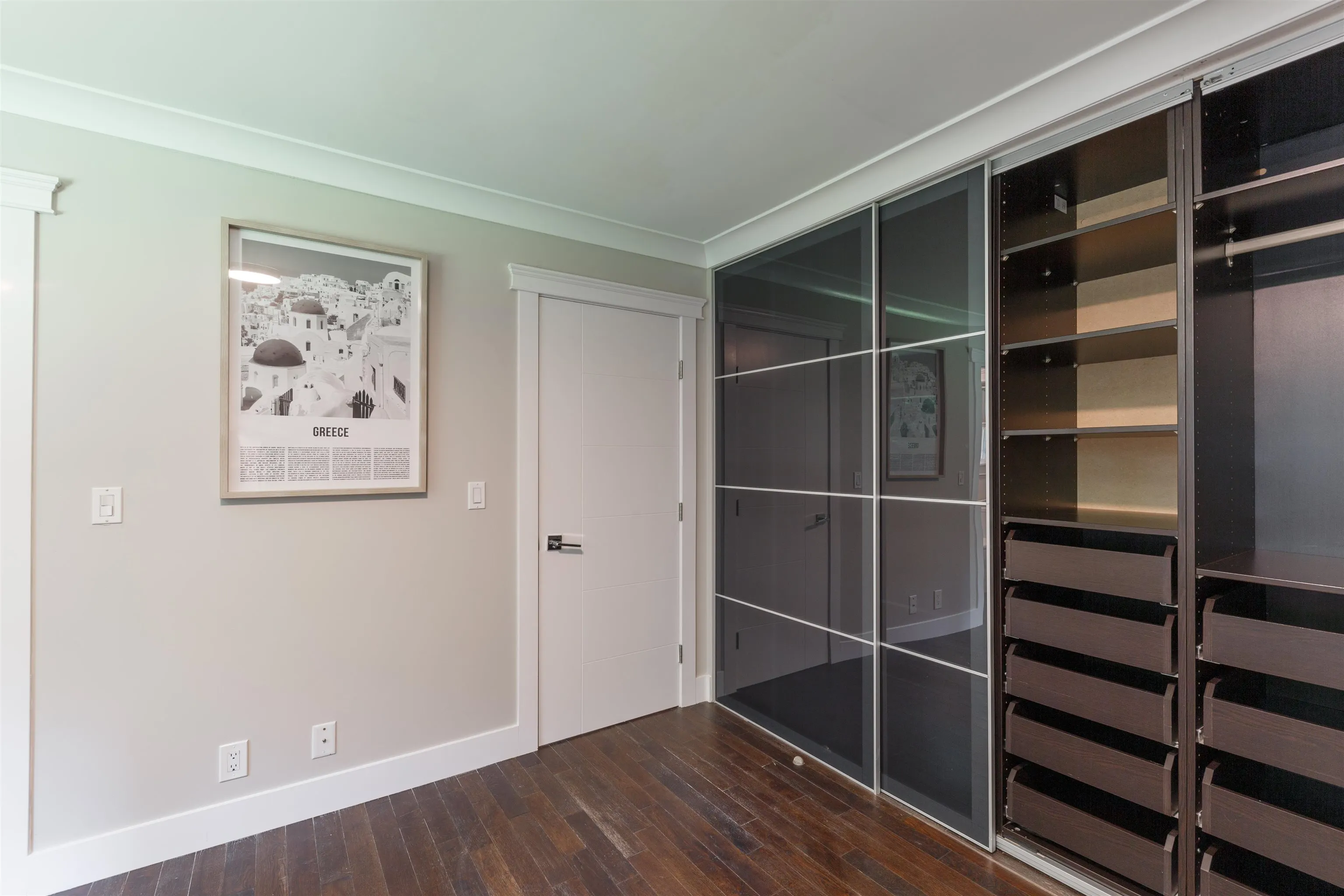 14092 Crescent Road