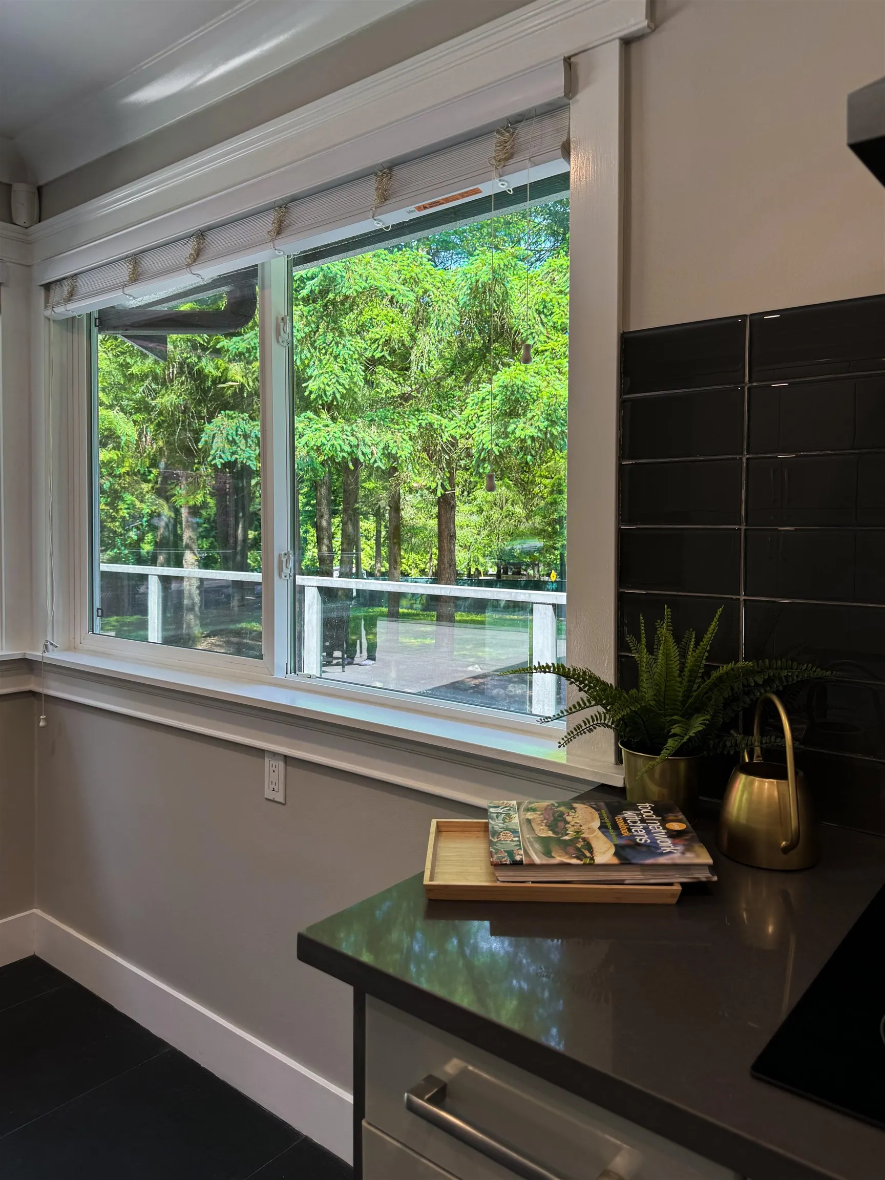 14092 Crescent Road