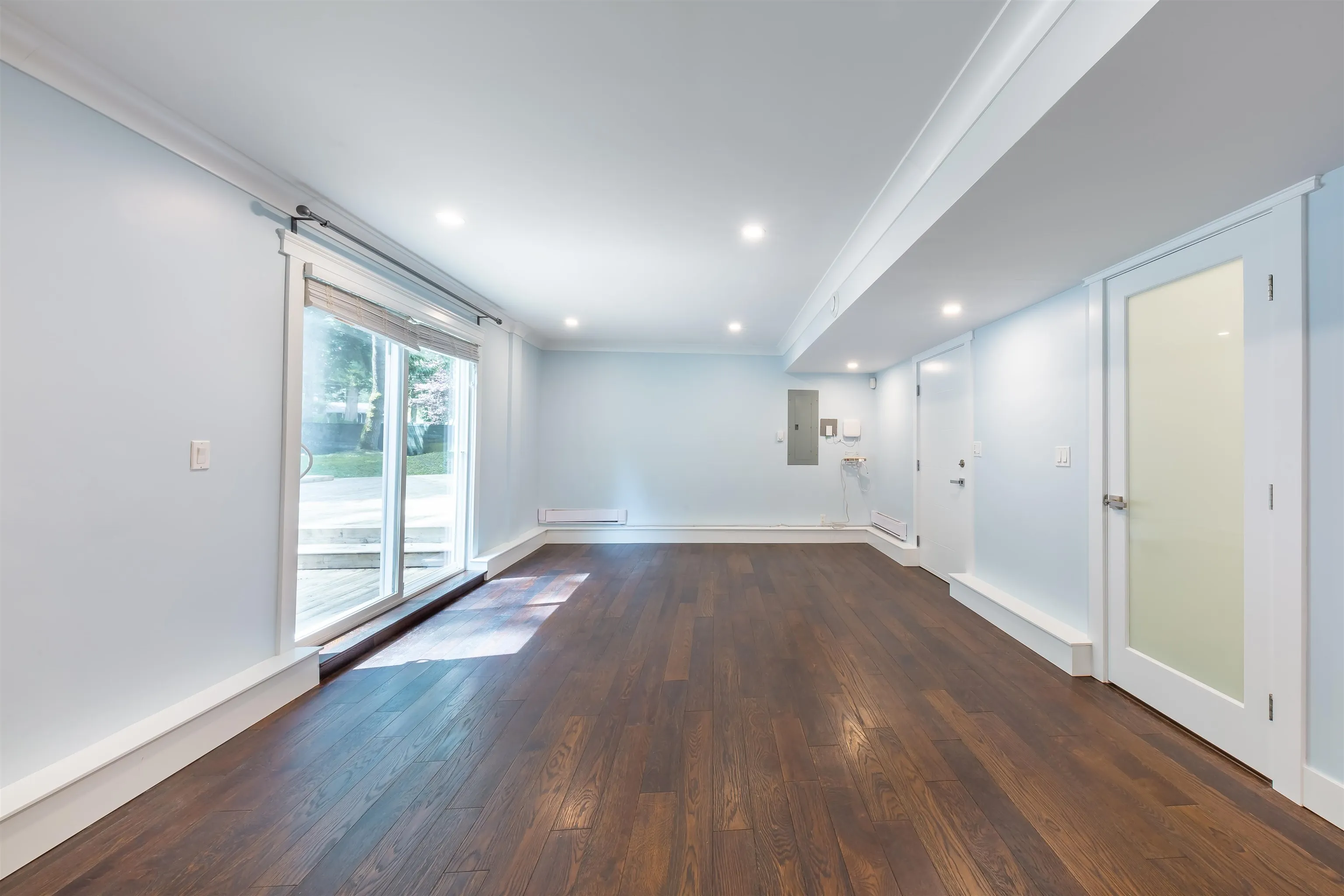 14092 Crescent Road