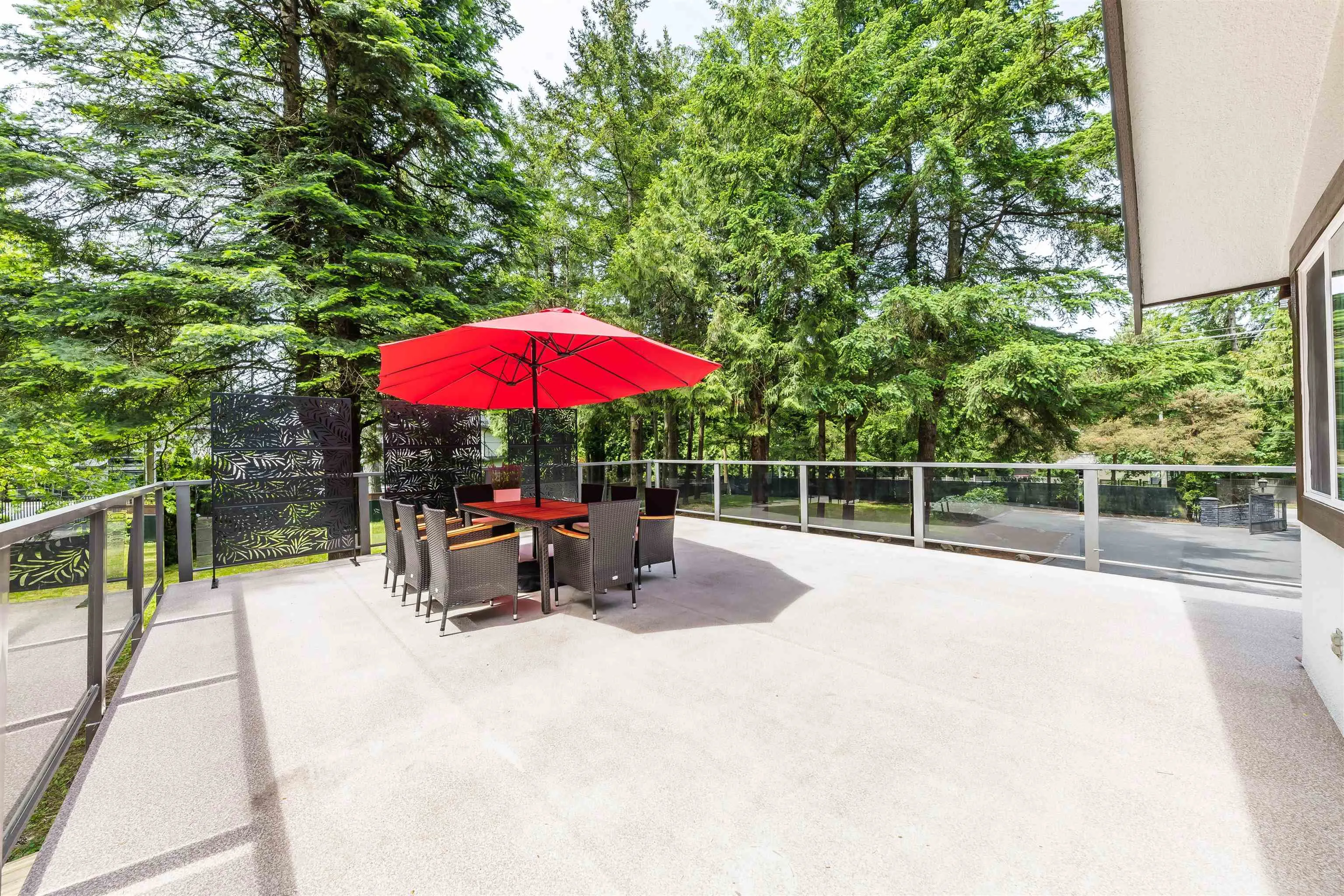 14092 Crescent Road