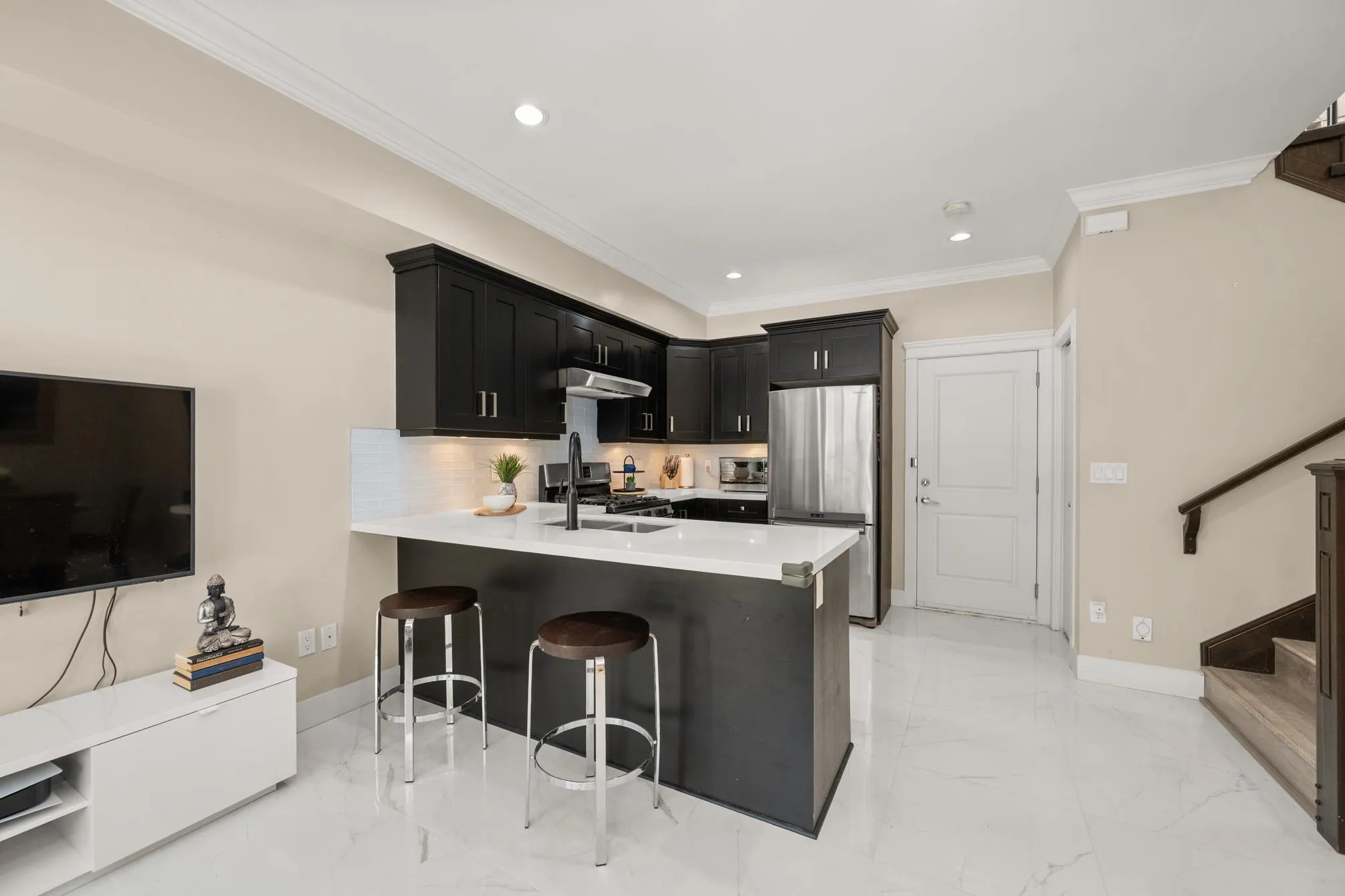 9 9131 Williams Road