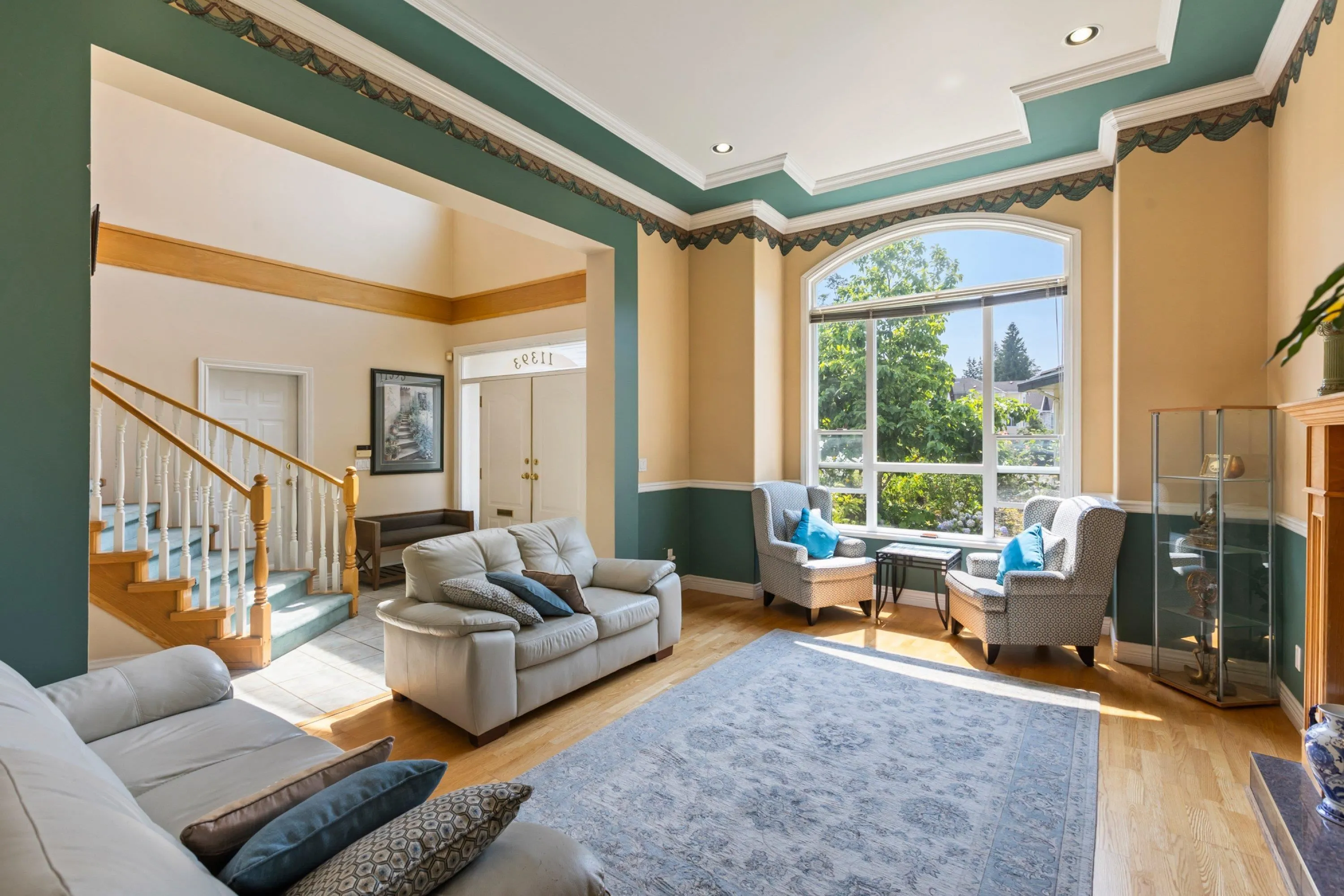11393 Royal Crescent