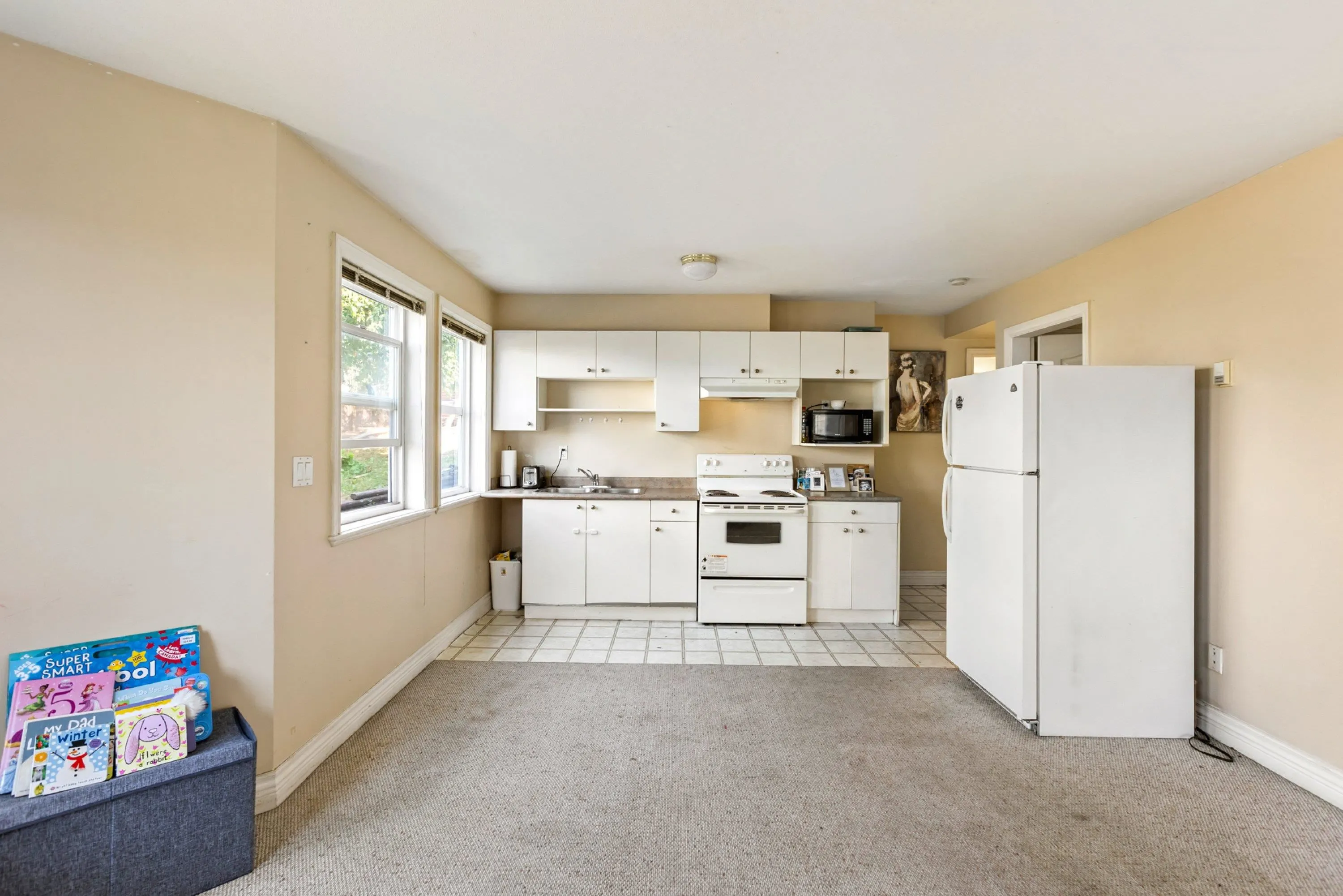 11393 Royal Crescent