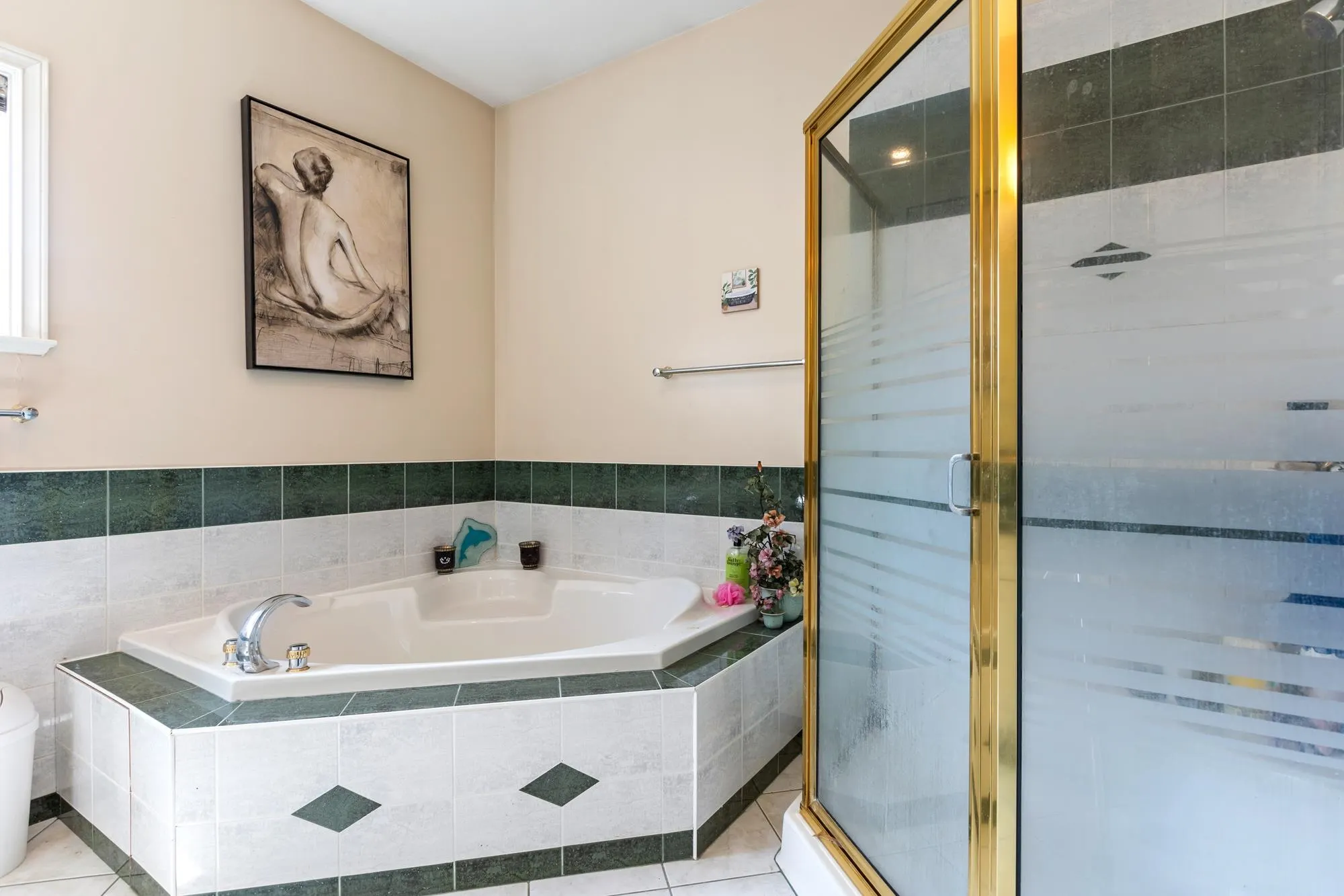 11393 Royal Crescent