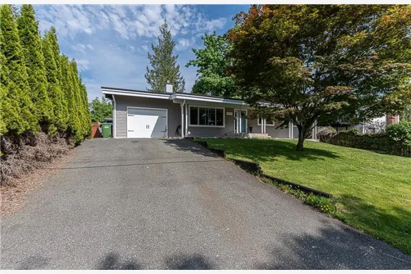 2152 Maywood Court