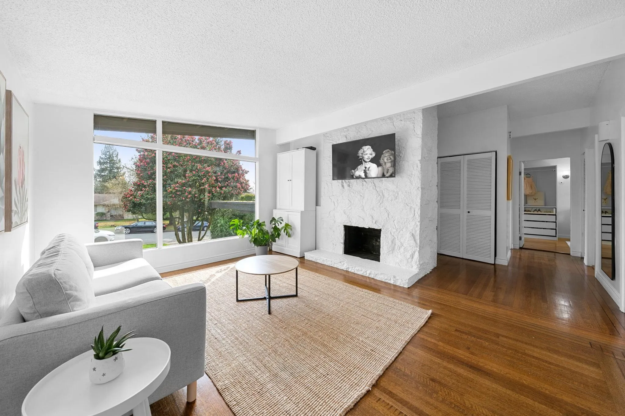 530 W 14th Street