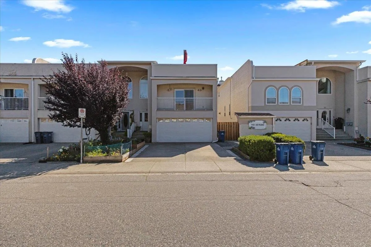 8 7450 Huron Street