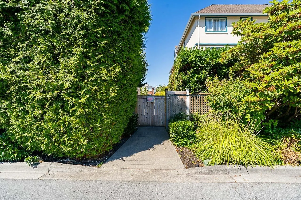 103 1140 55 Street