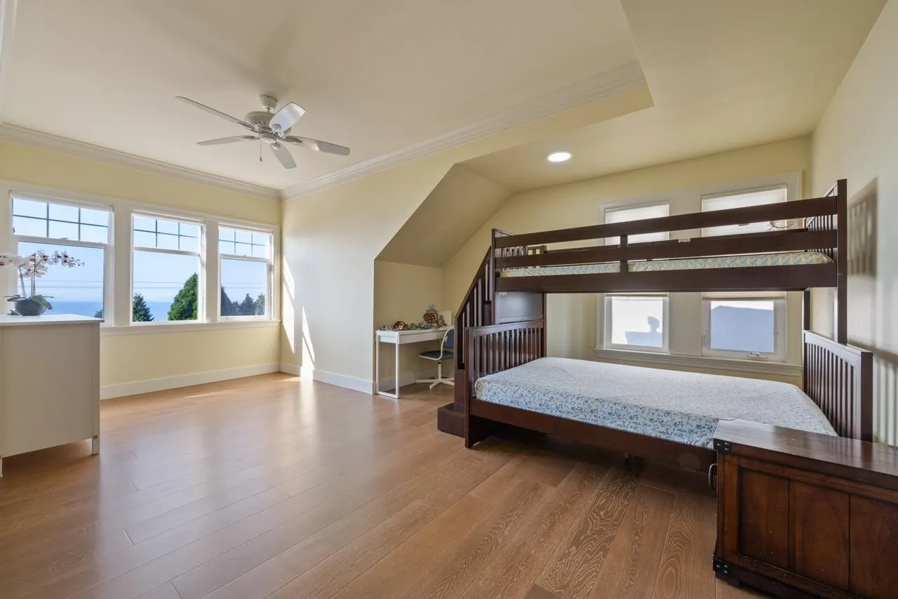 14213 Marine Drive