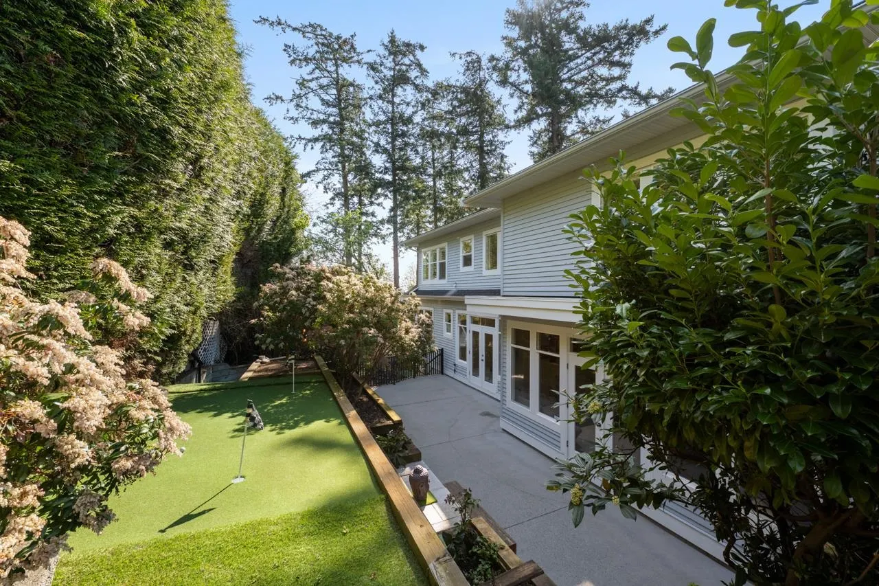 14213 Marine Drive