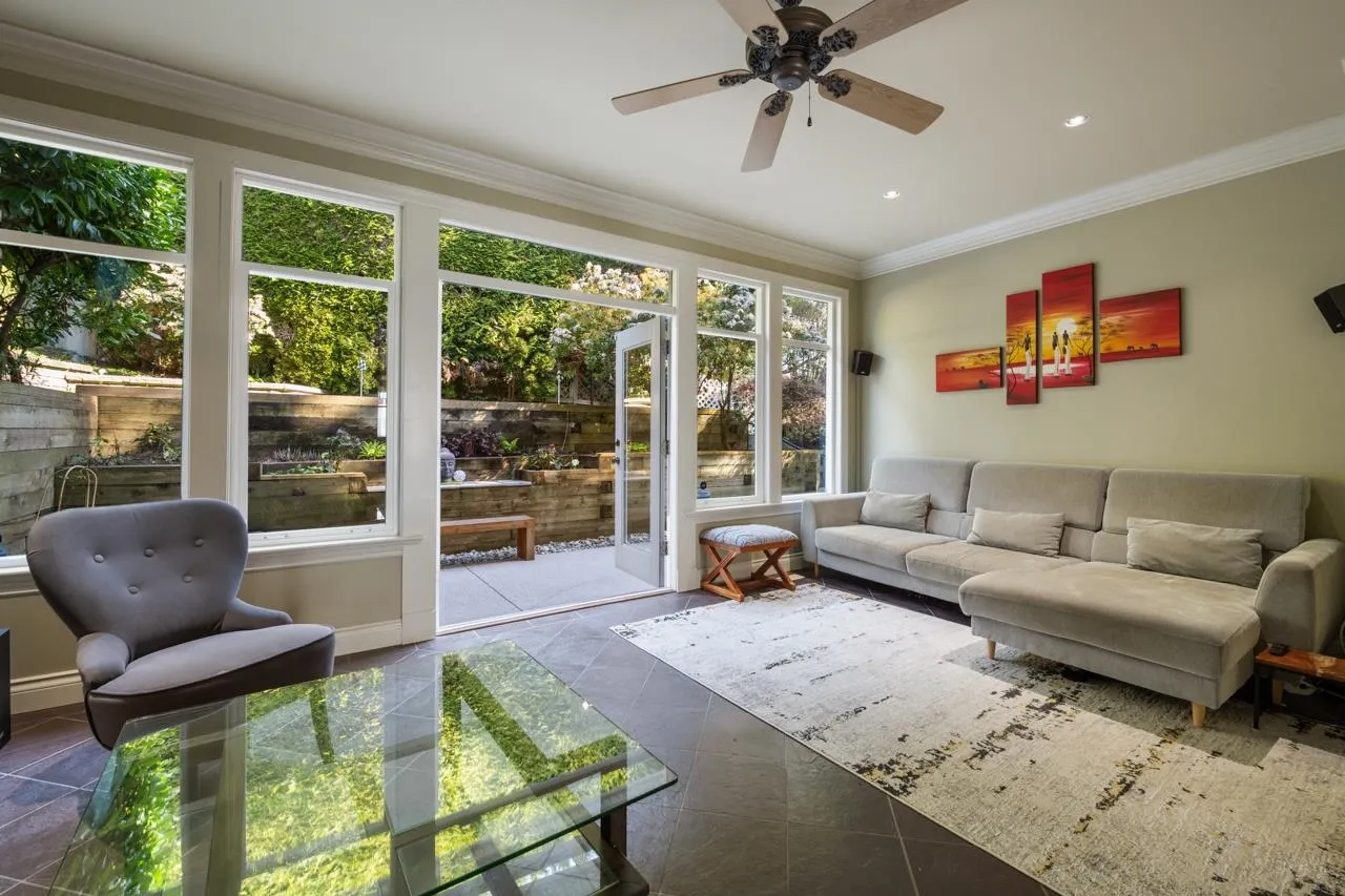 14213 Marine Drive