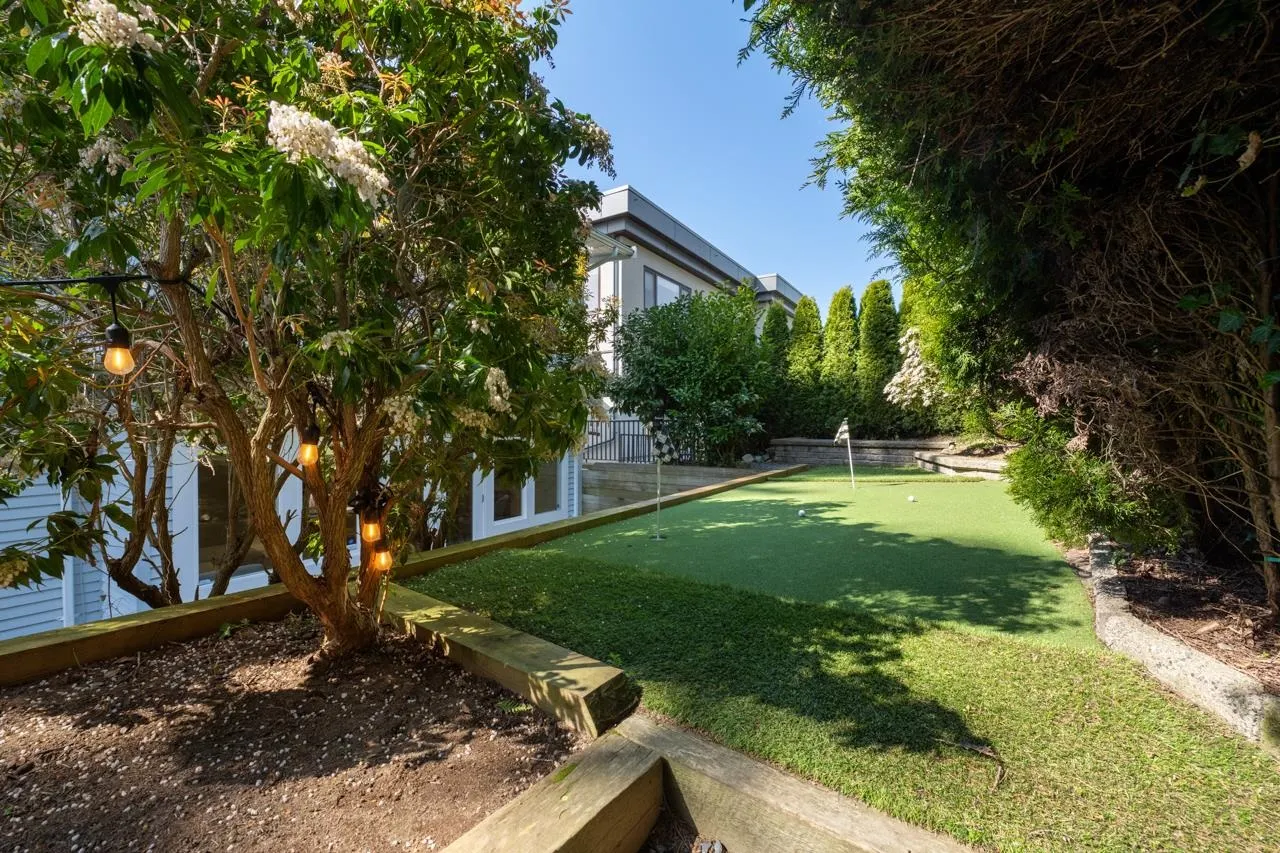 14213 Marine Drive