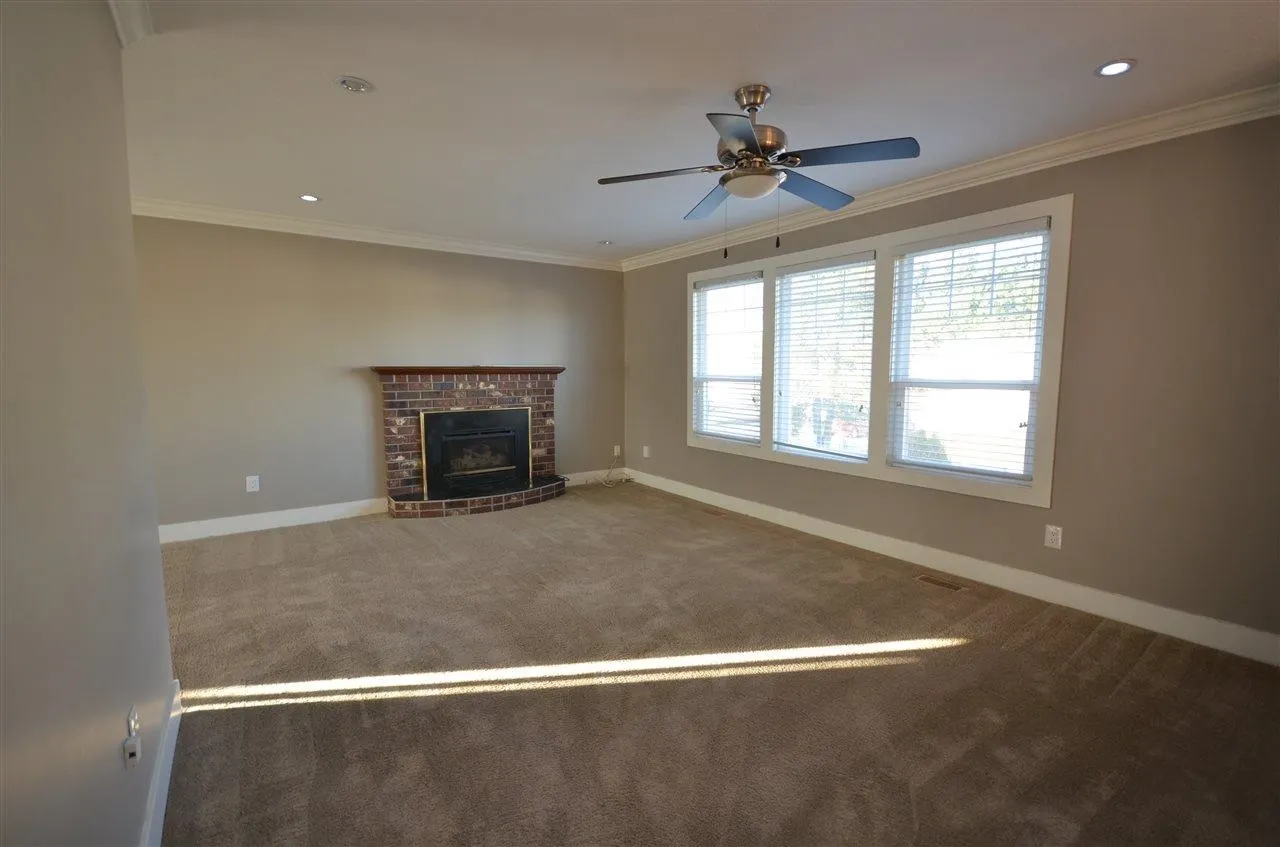 32138 Astoria Crescent