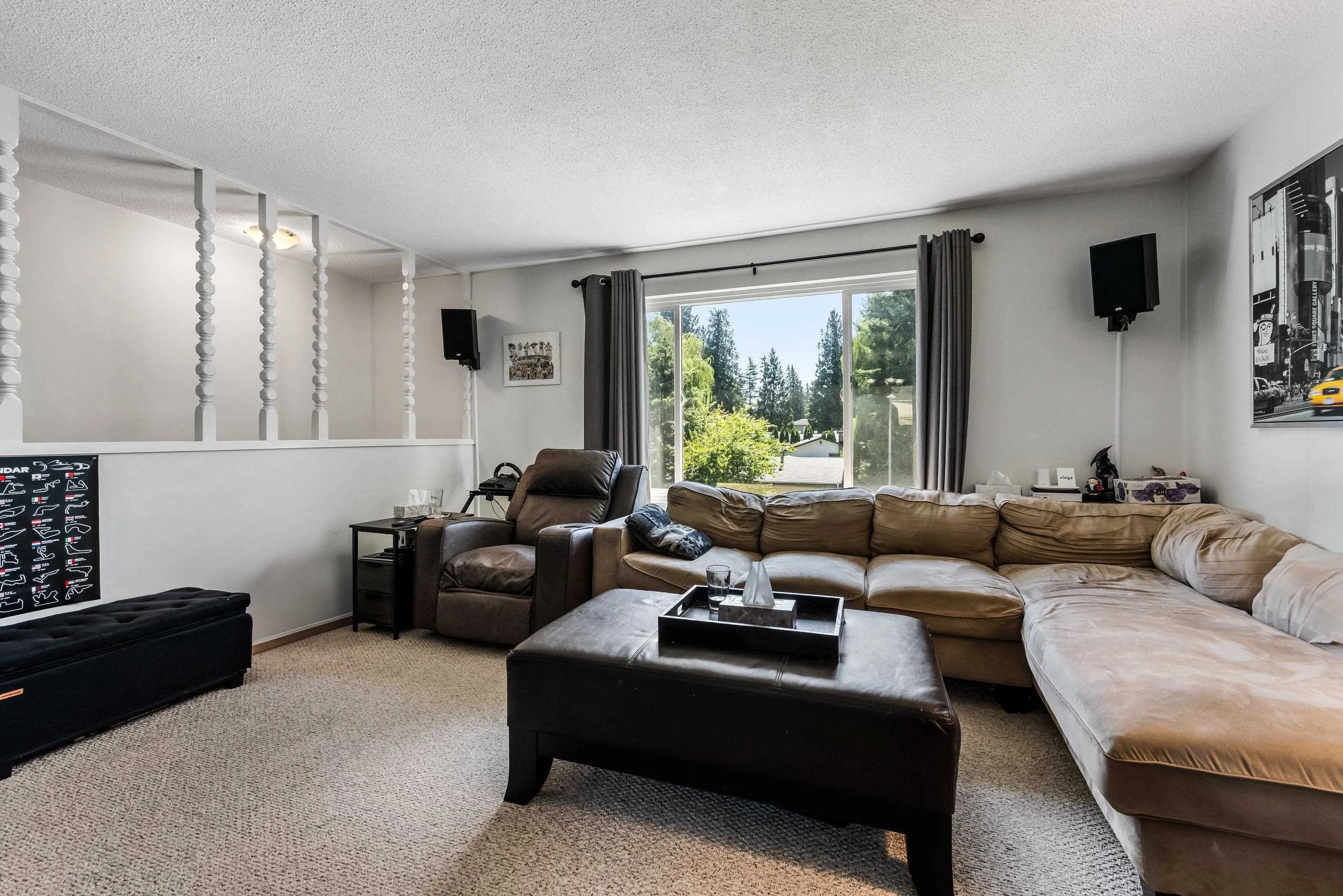 34805 Champlain Crescent