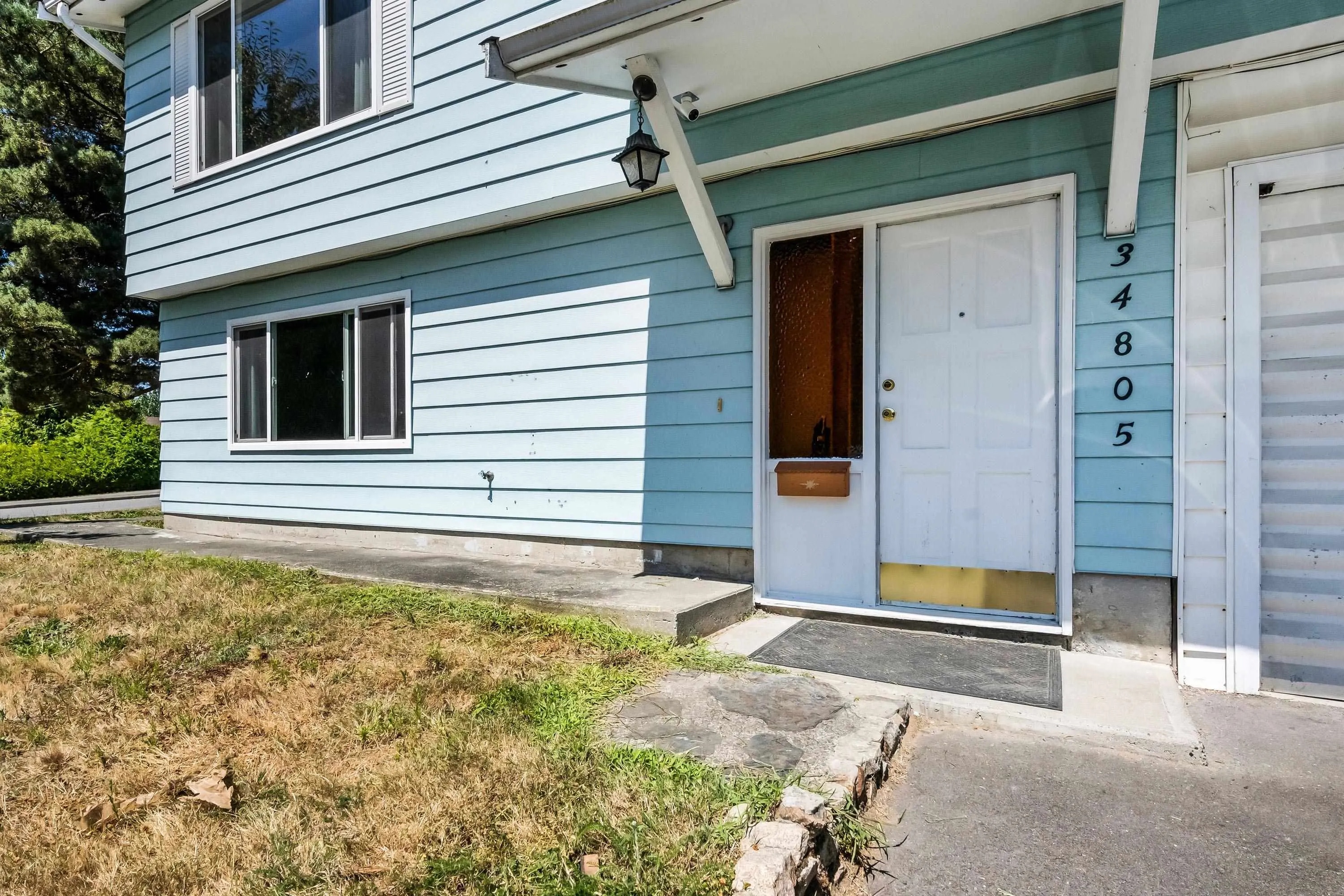 34805 Champlain Crescent