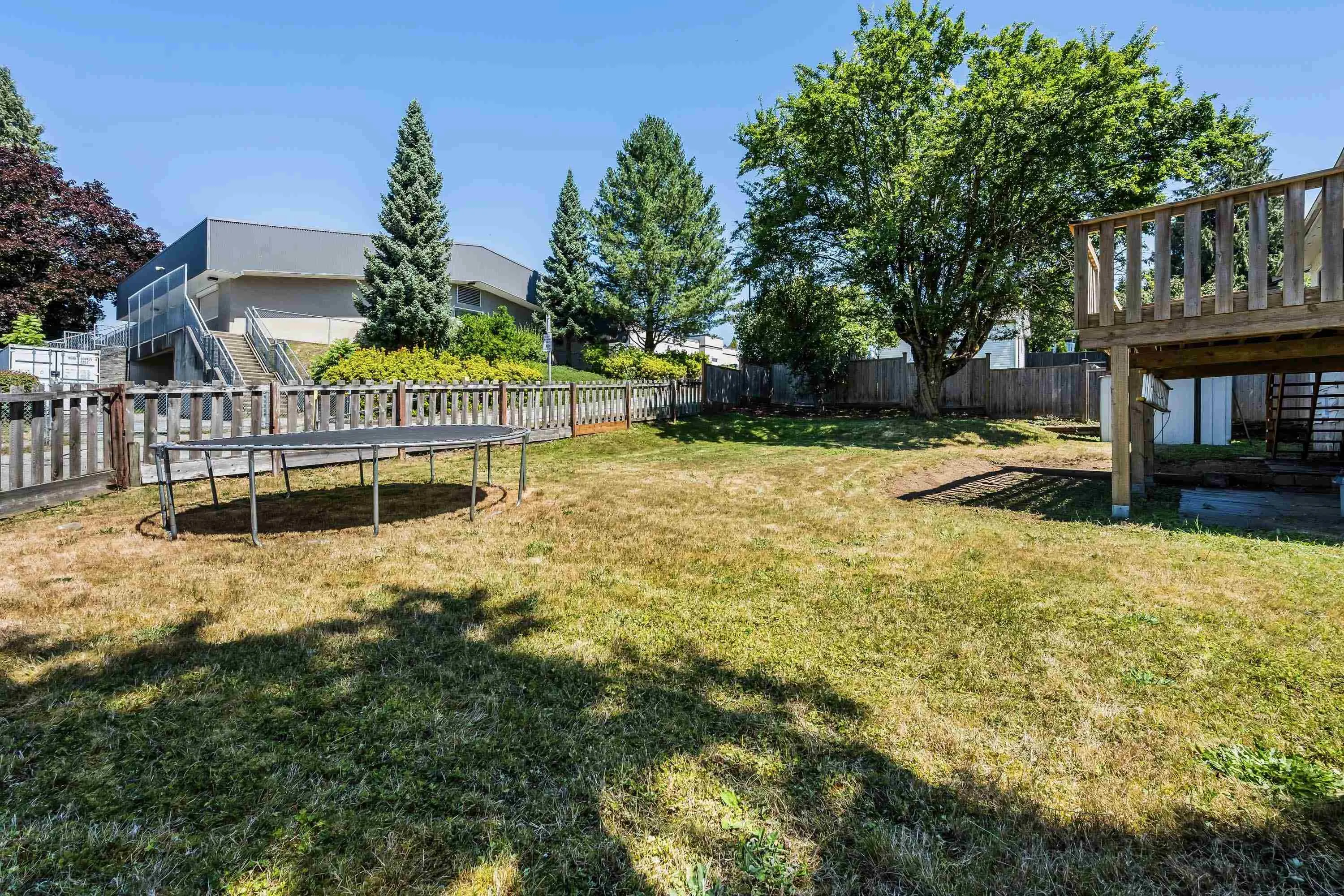 34805 Champlain Crescent
