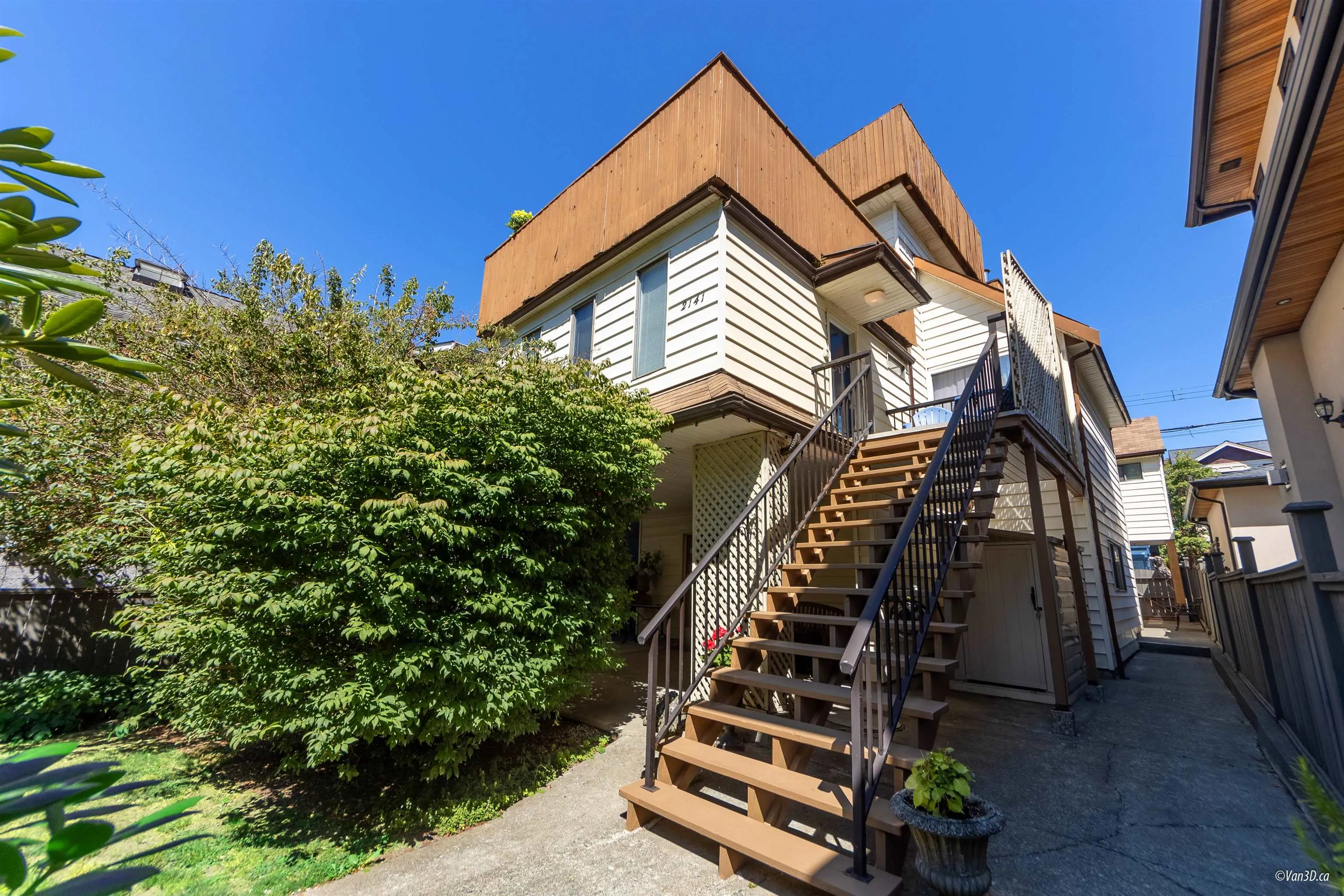 2141 W 47th Avenue