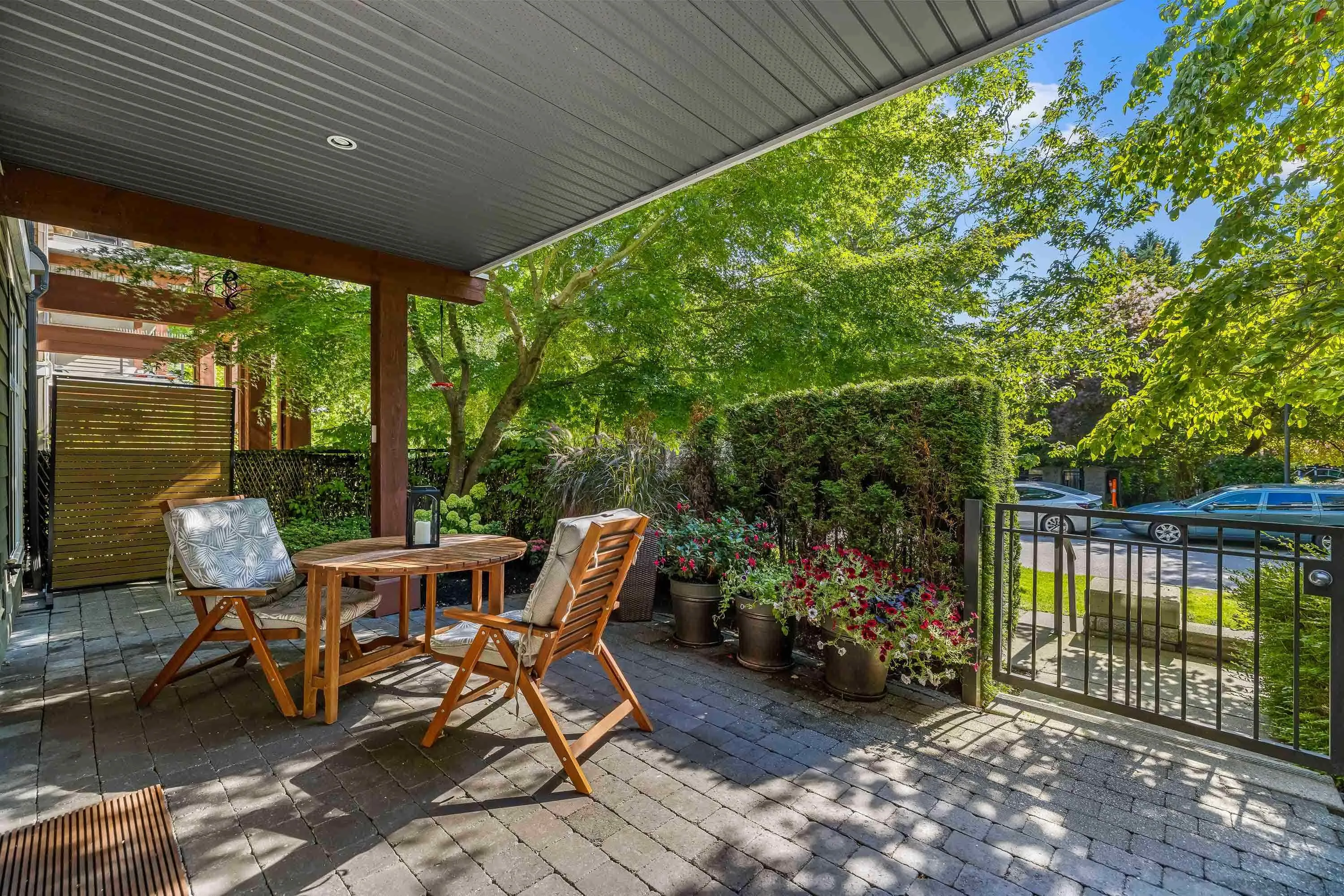120 6328 Larkin Drive