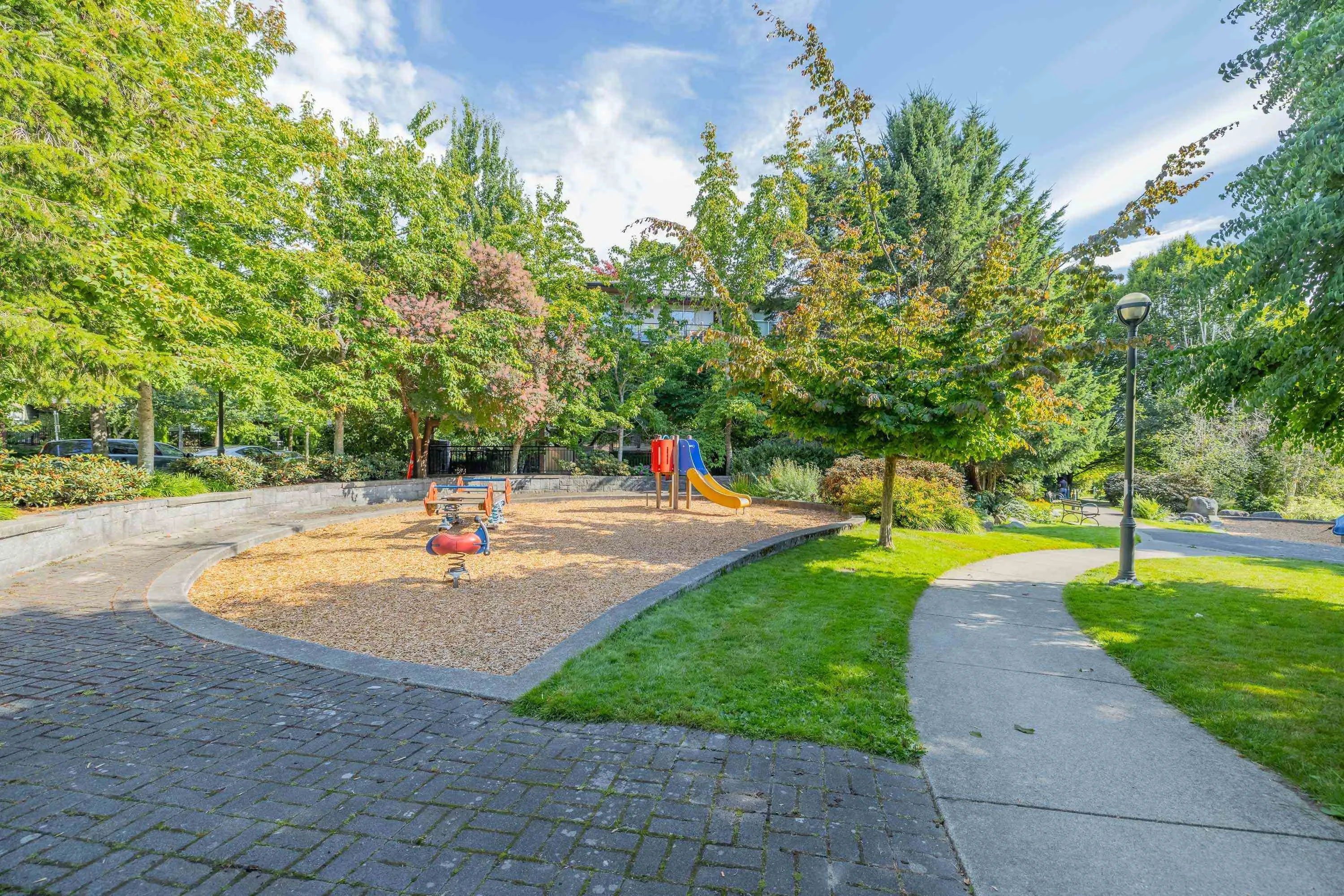 120 6328 Larkin Drive