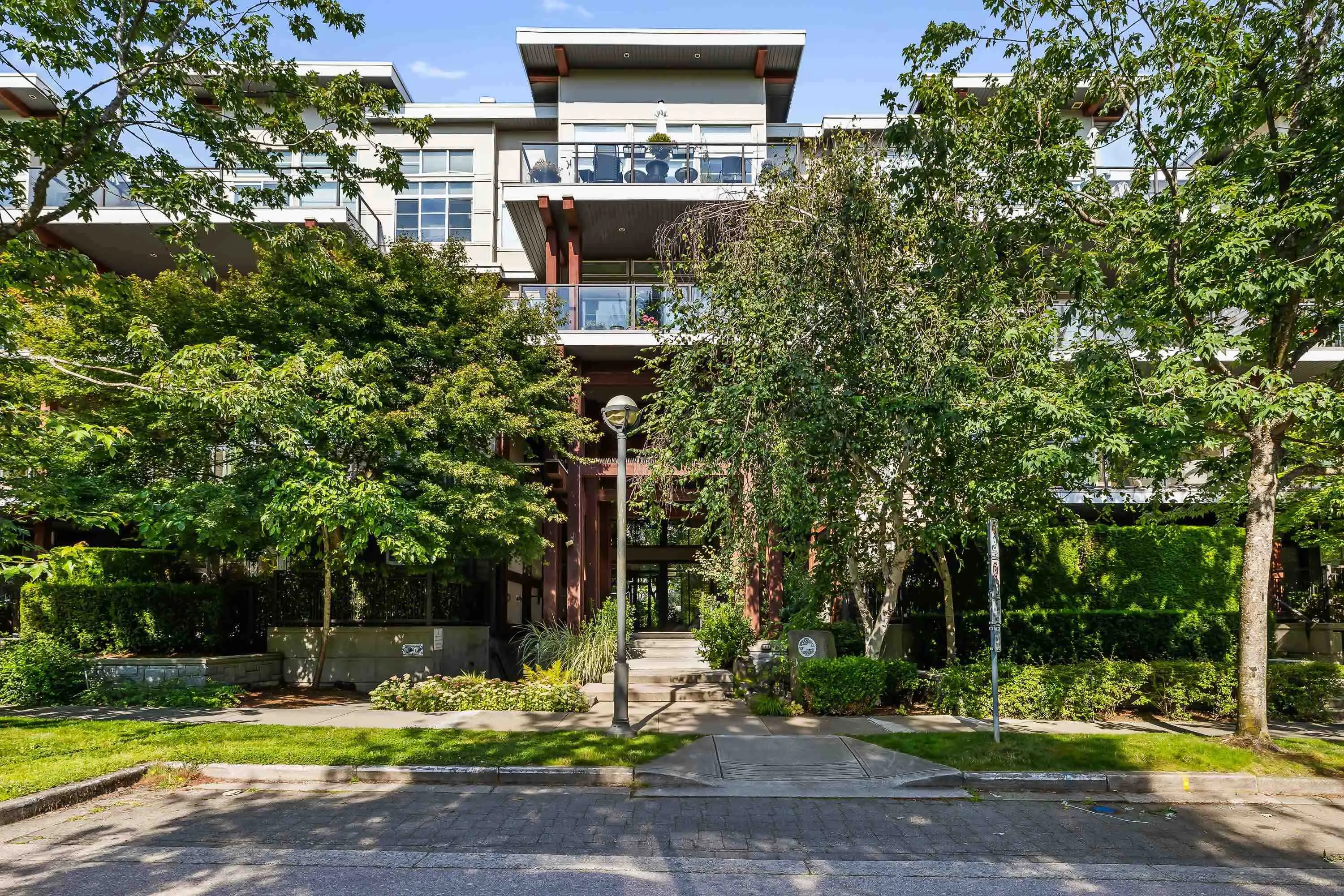 120 6328 Larkin Drive