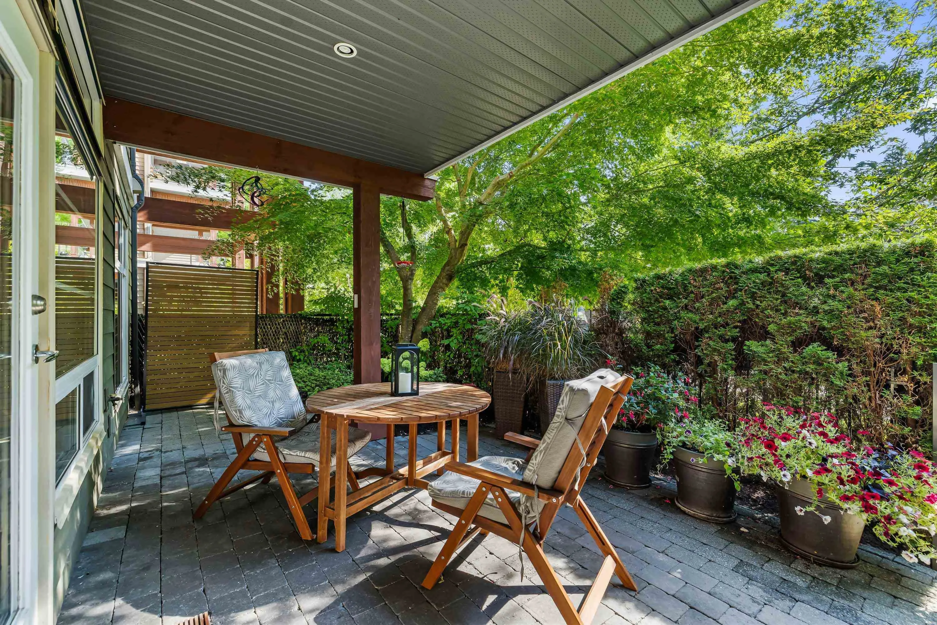 120 6328 Larkin Drive
