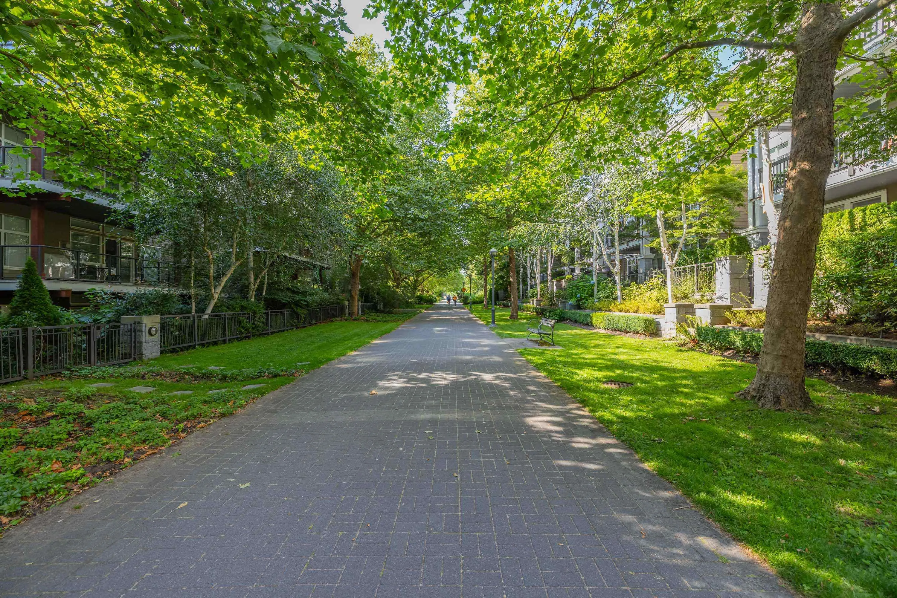 120 6328 Larkin Drive