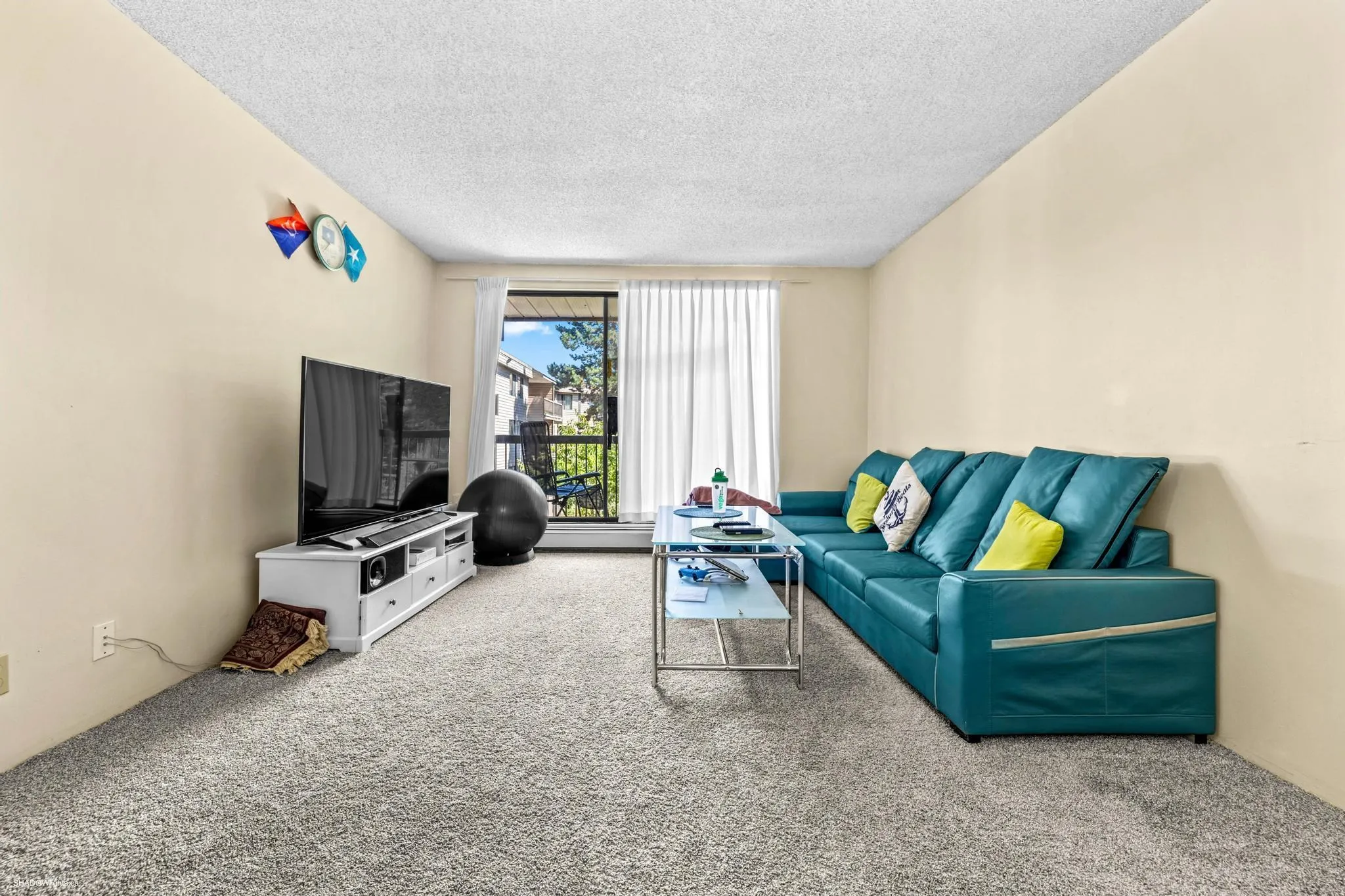 211 8400 Lansdowne Road