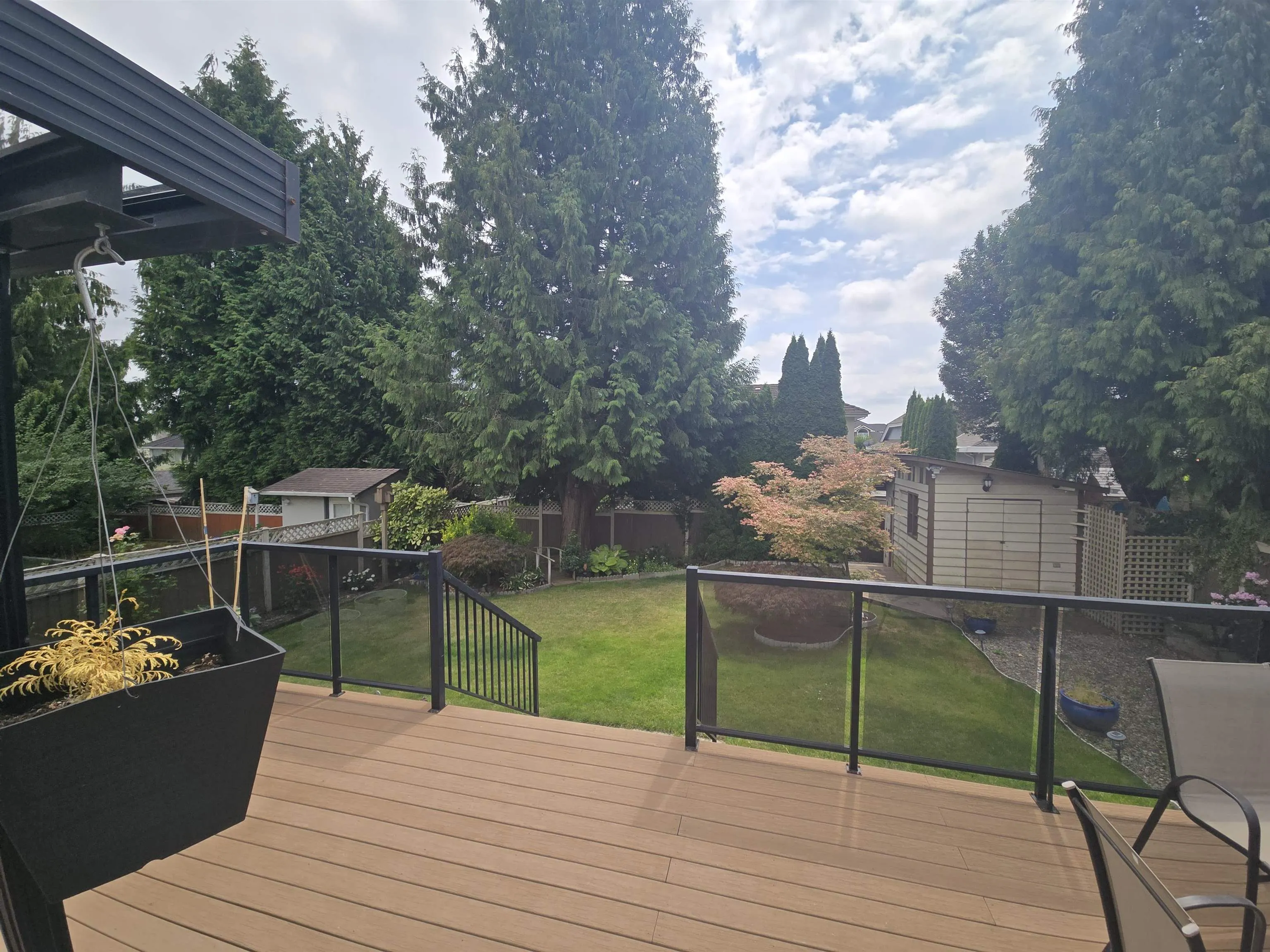 19088 63b Avenue