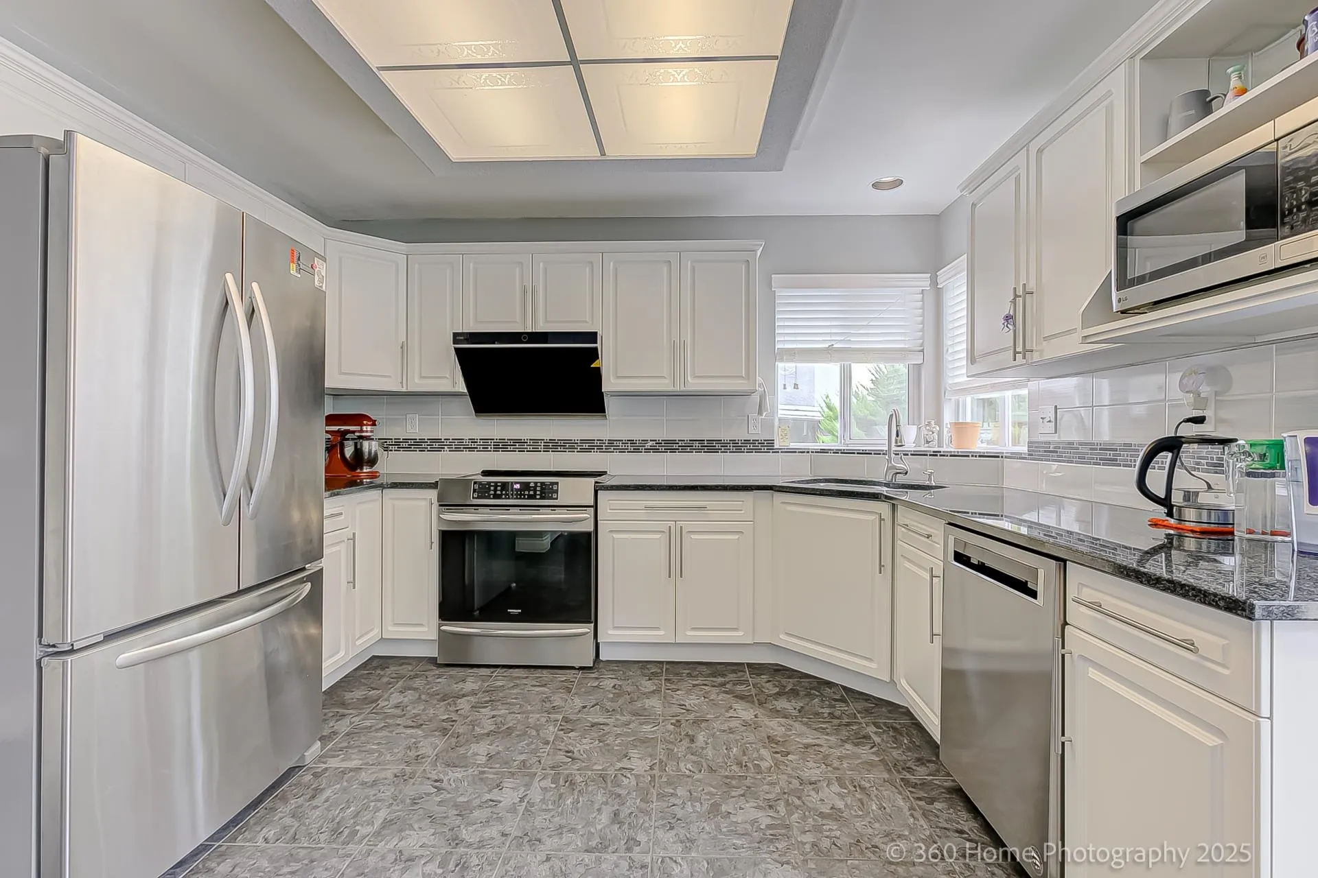 19088 63b Avenue