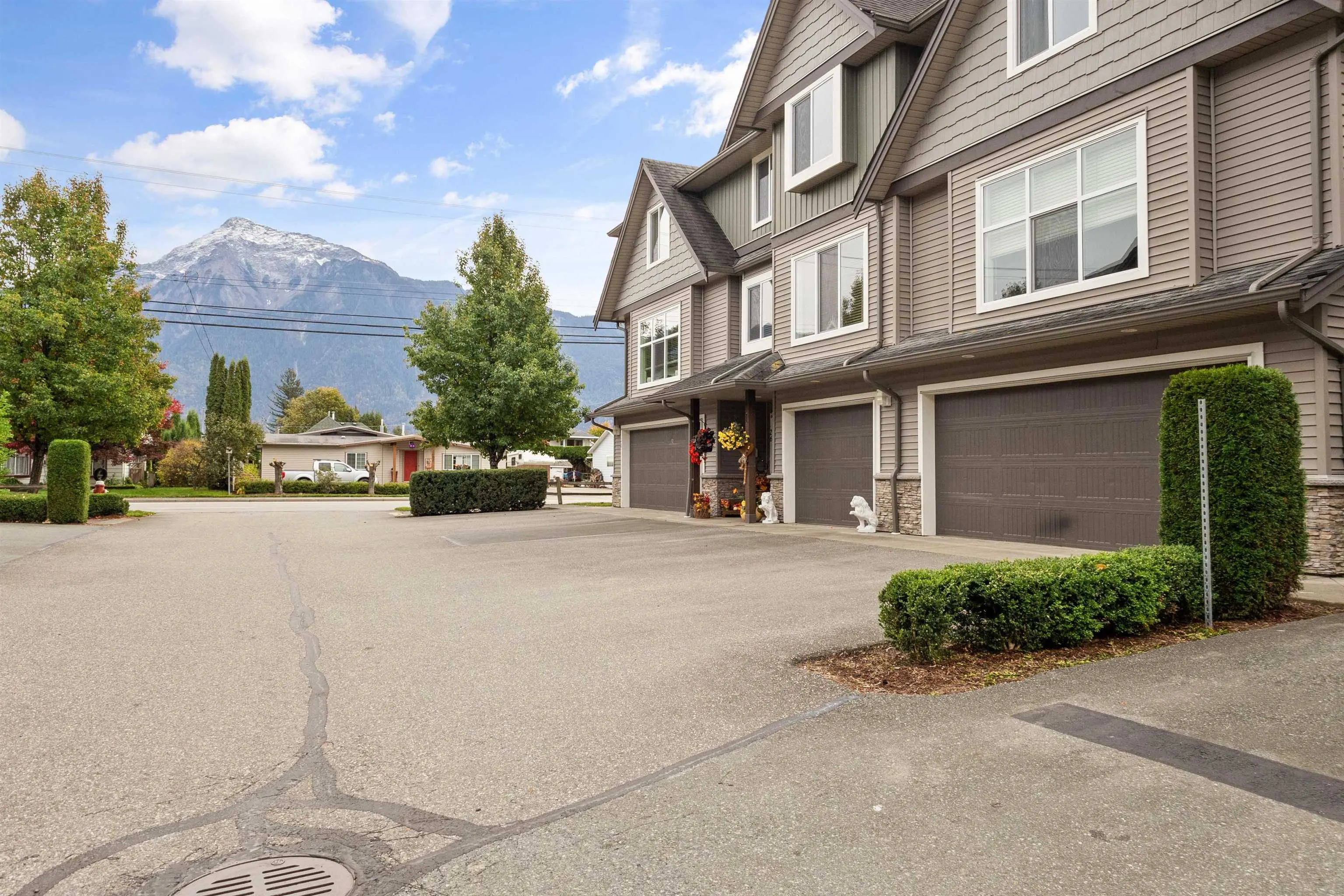 26 1609 Agassiz-Rosedale Highway No 9 Highway