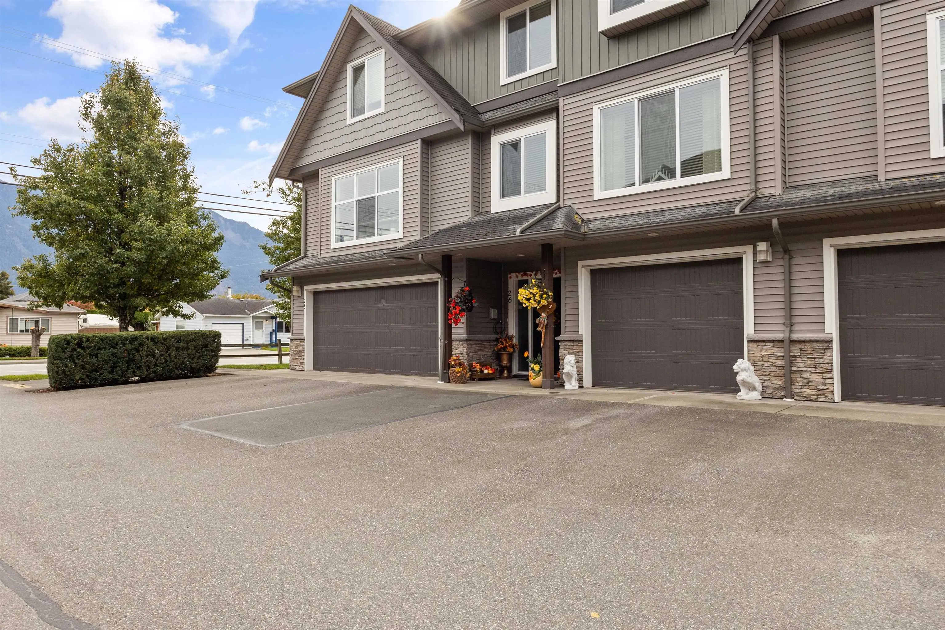 26 1609 Agassiz-Rosedale Highway No 9 Highway
