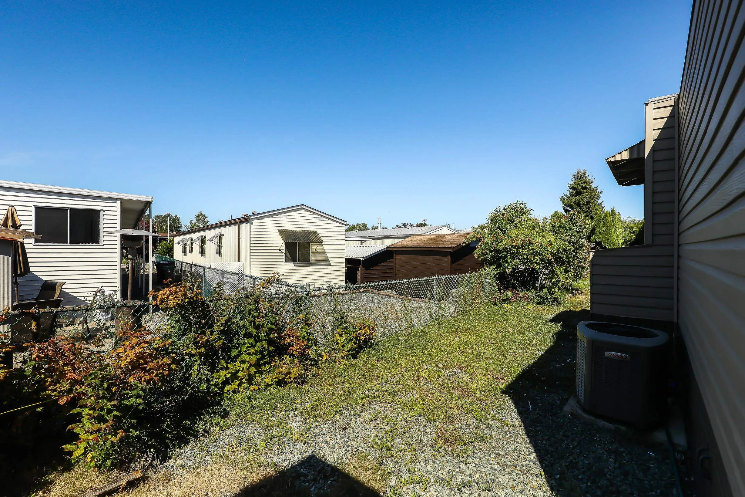 43 15875 20 Avenue