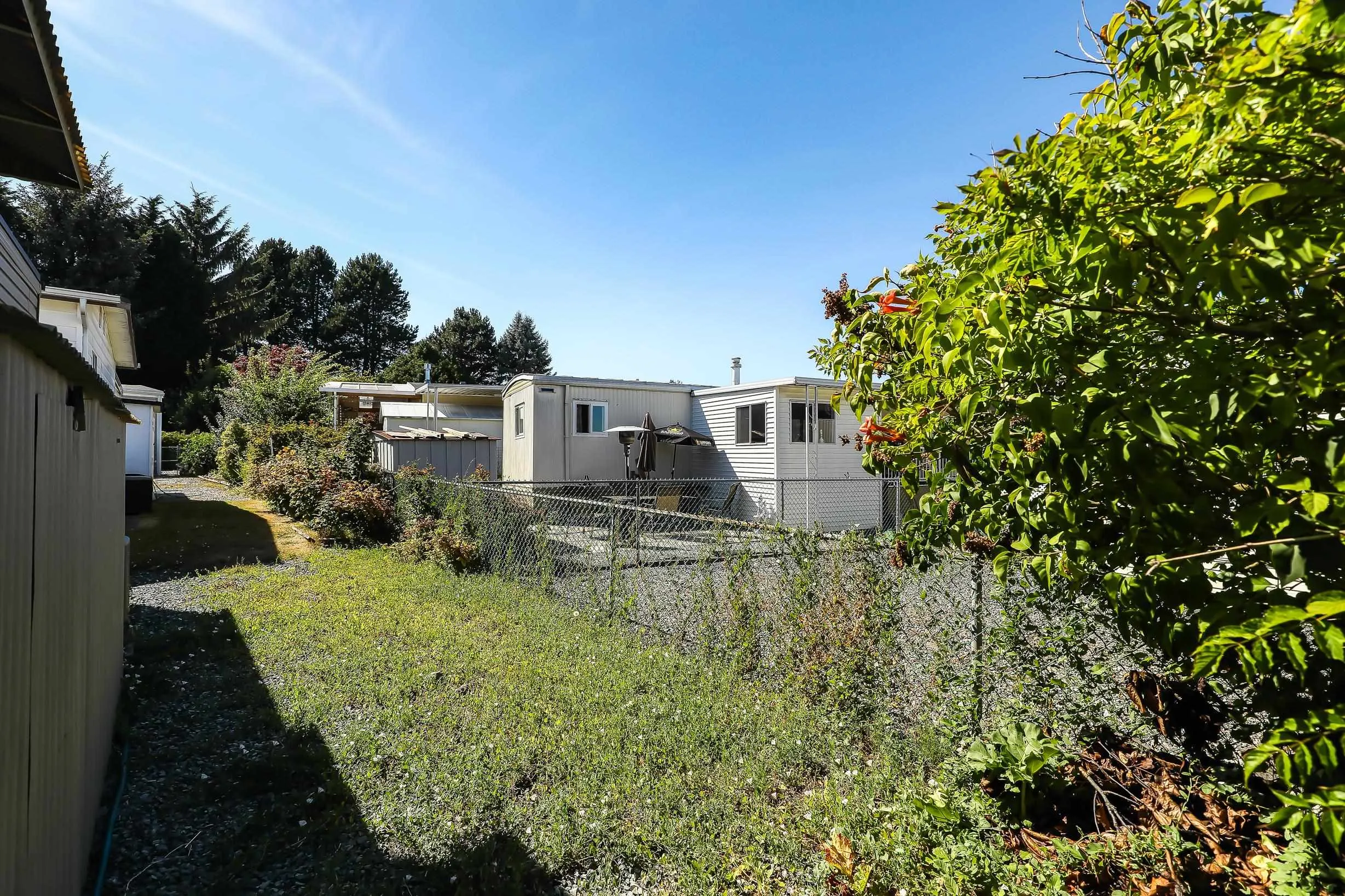 43 15875 20 Avenue
