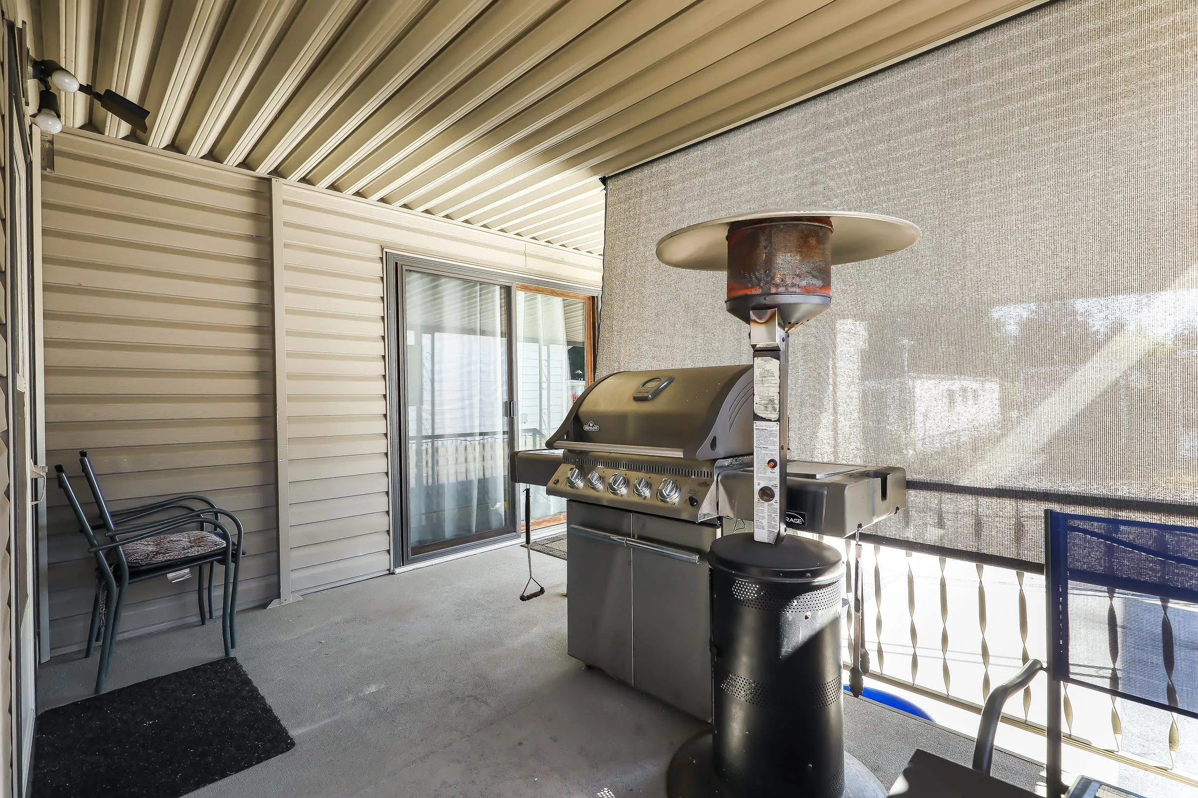 43 15875 20 Avenue