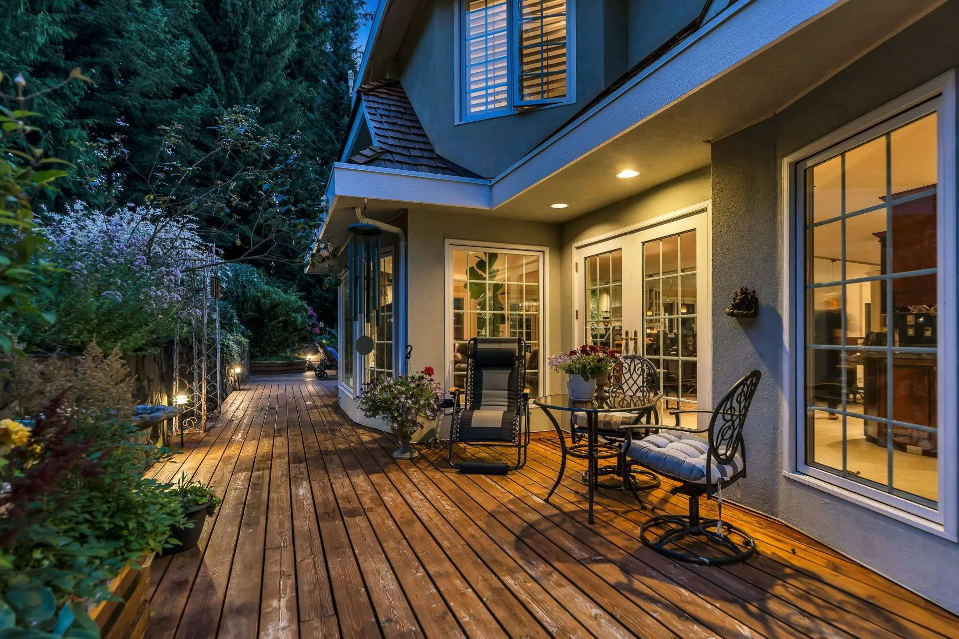 14042 28 Avenue