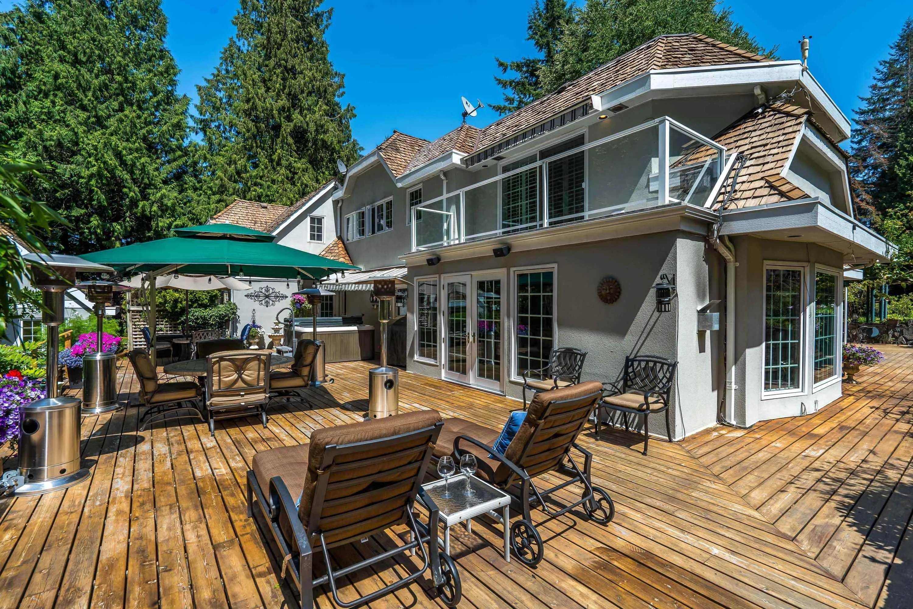 14042 28 Avenue