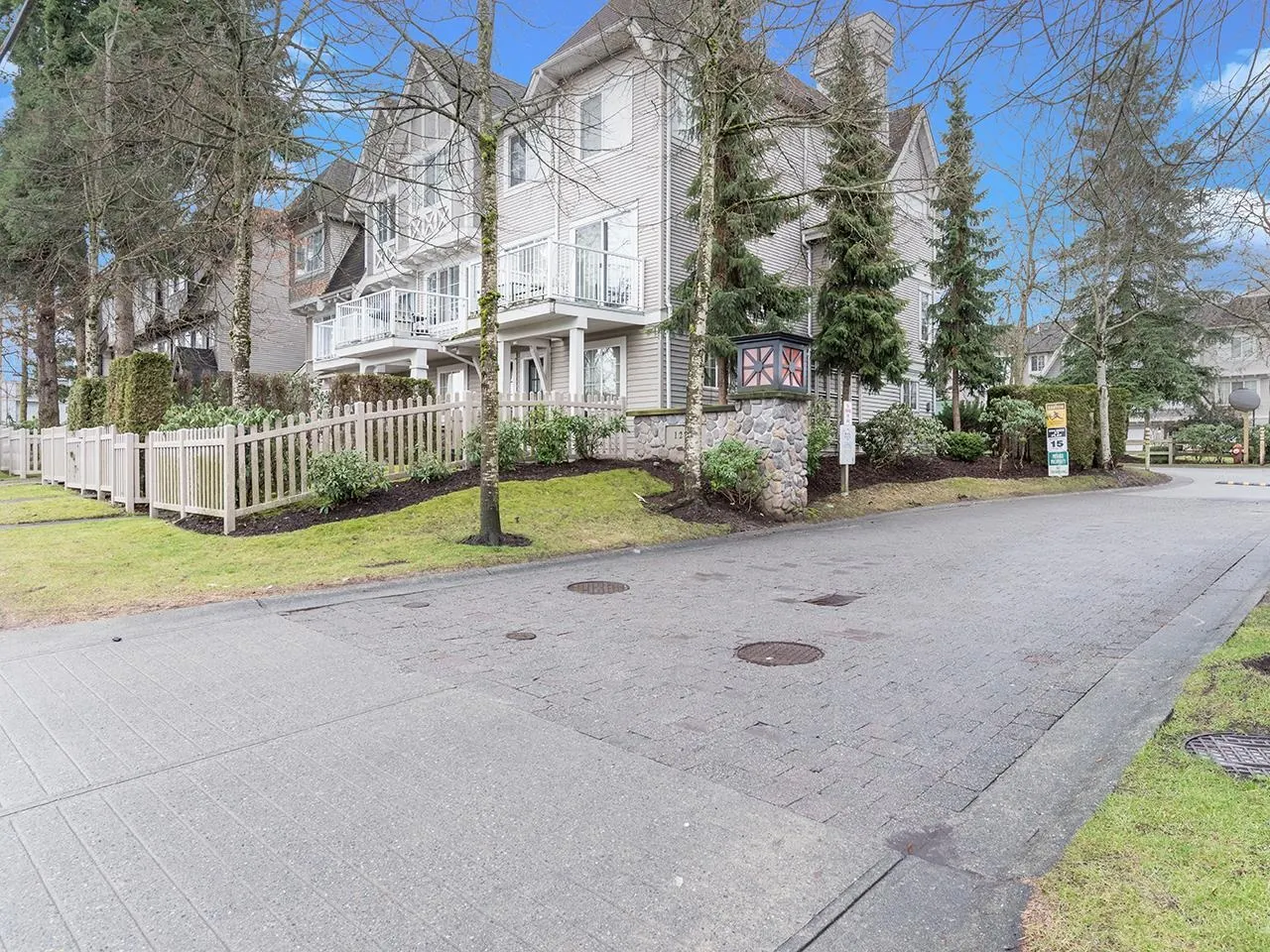 30 12778 66 Avenue