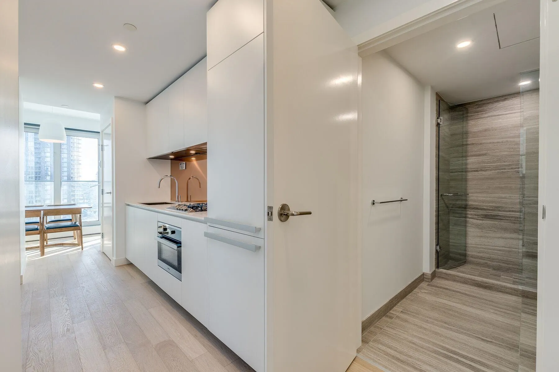 1802 1480 Howe Street