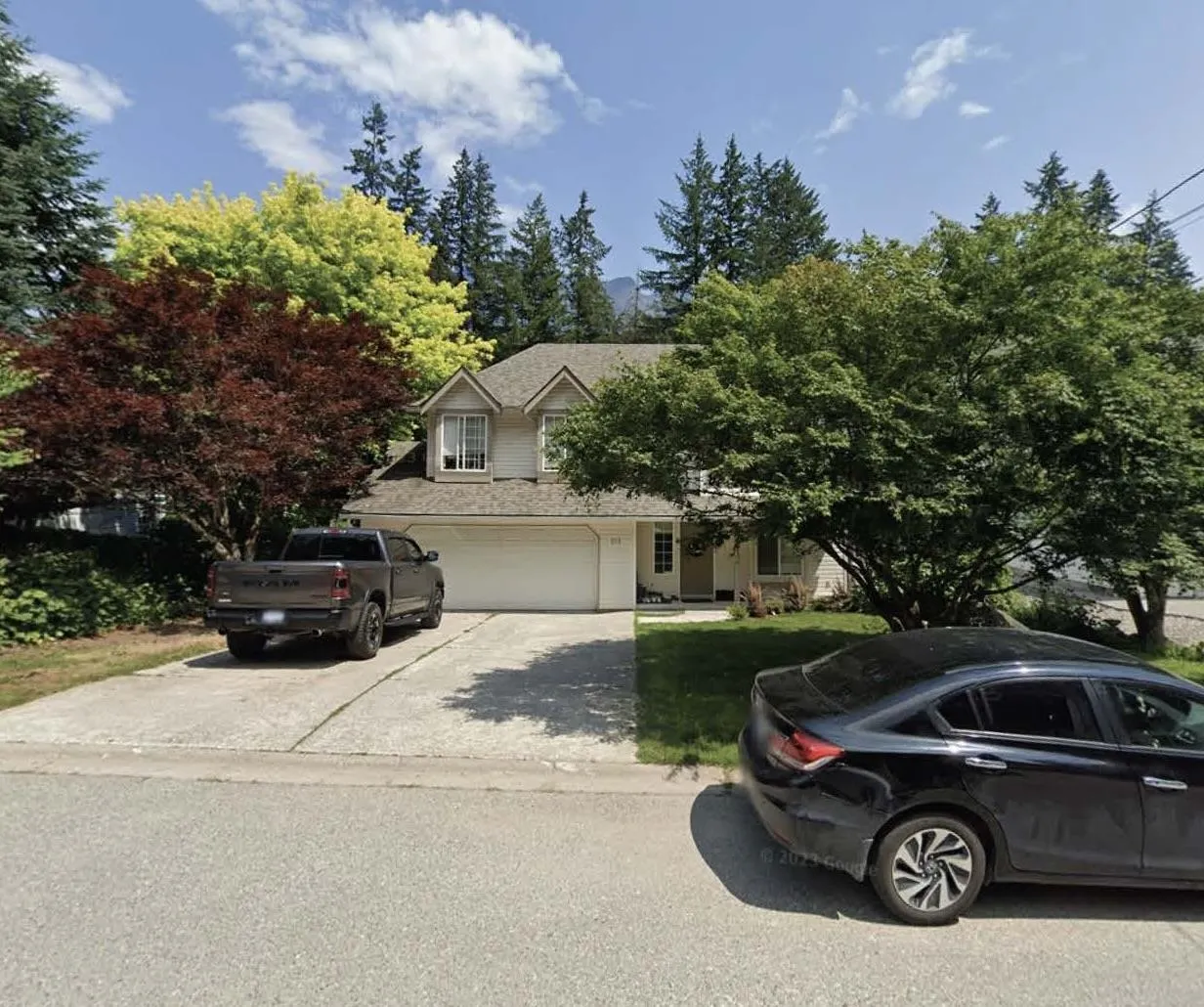 275 Forrest Crescent