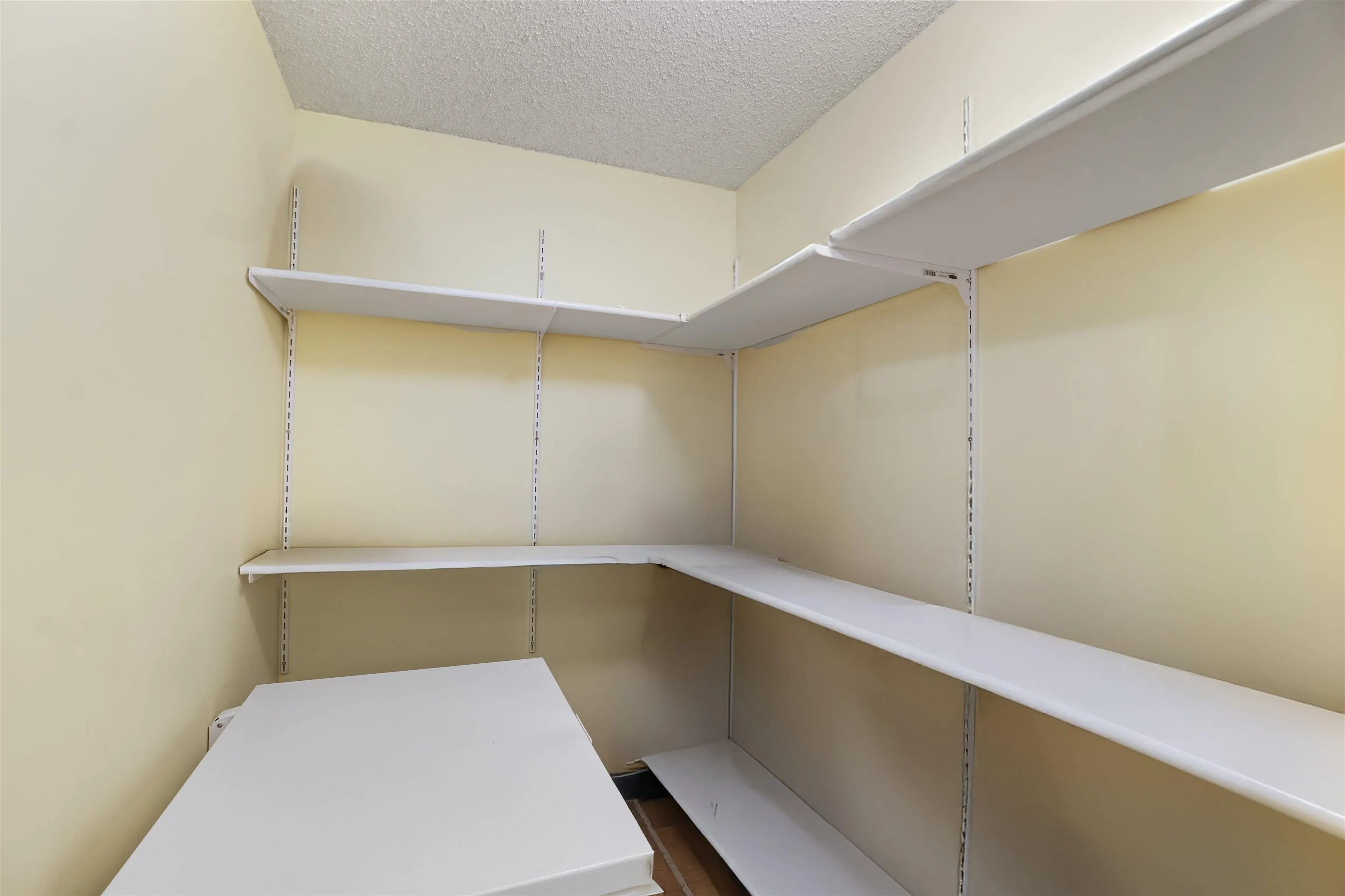 105 7580 Minoru Boulevard