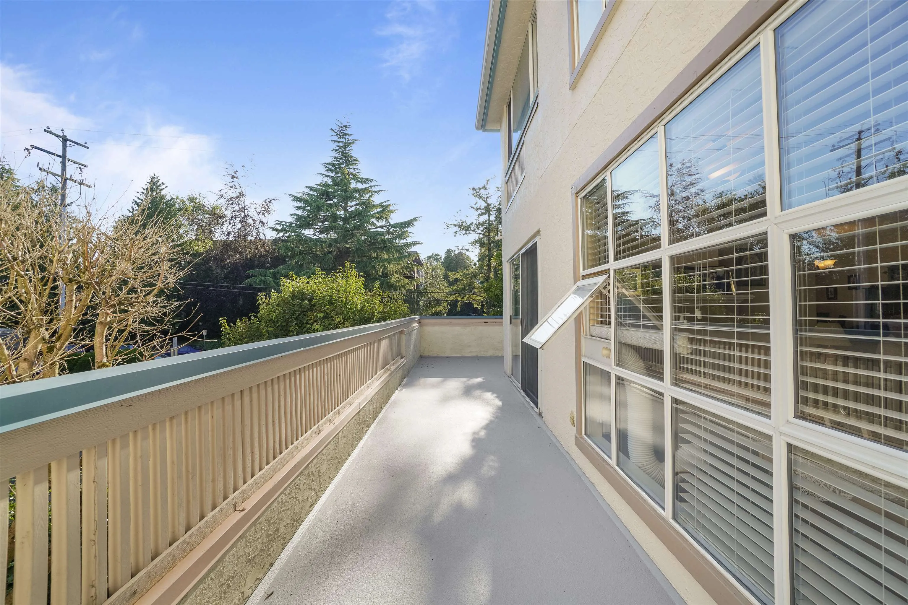 105 7580 Minoru Boulevard