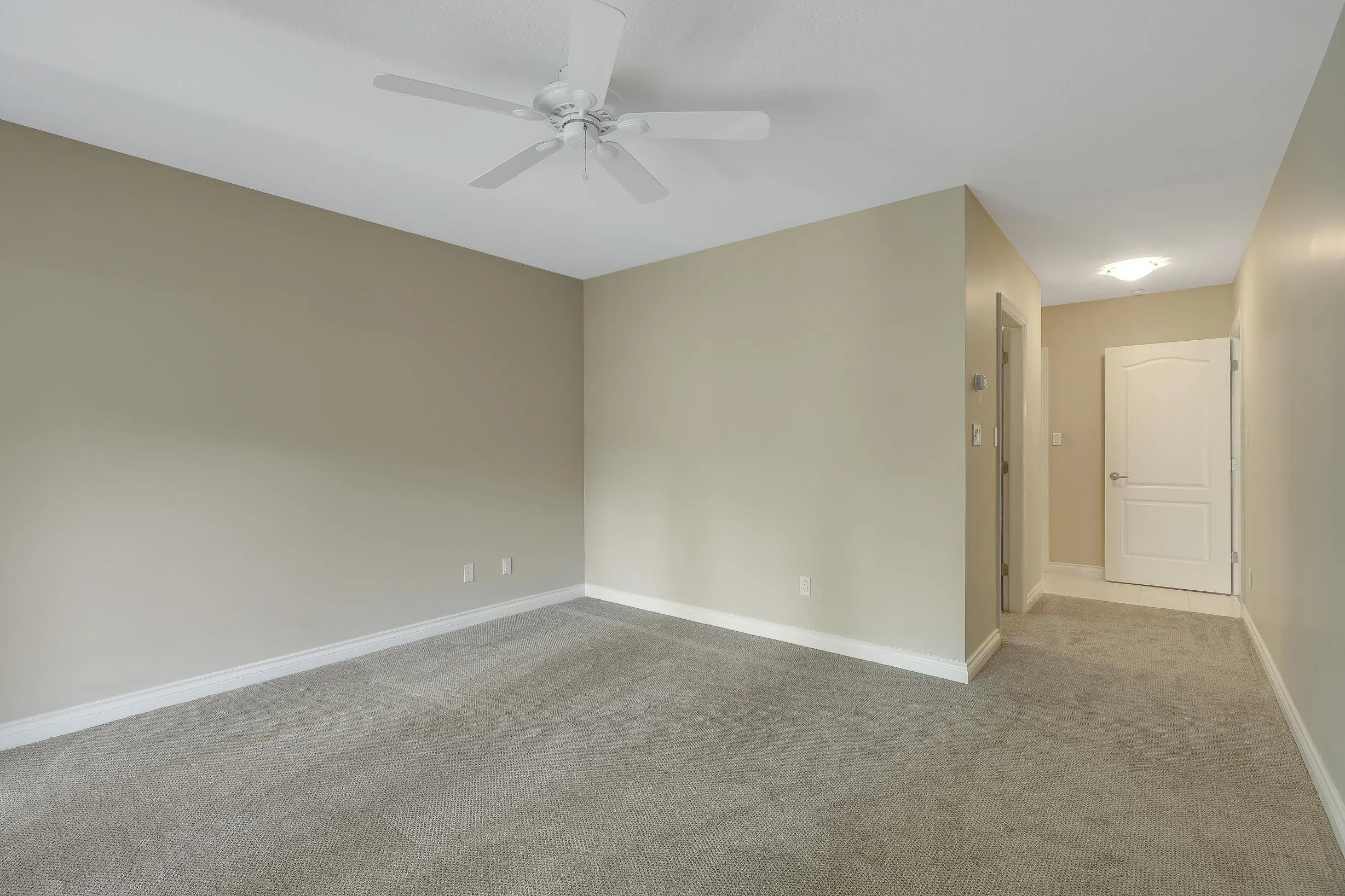 301 1330 Hunter Road
