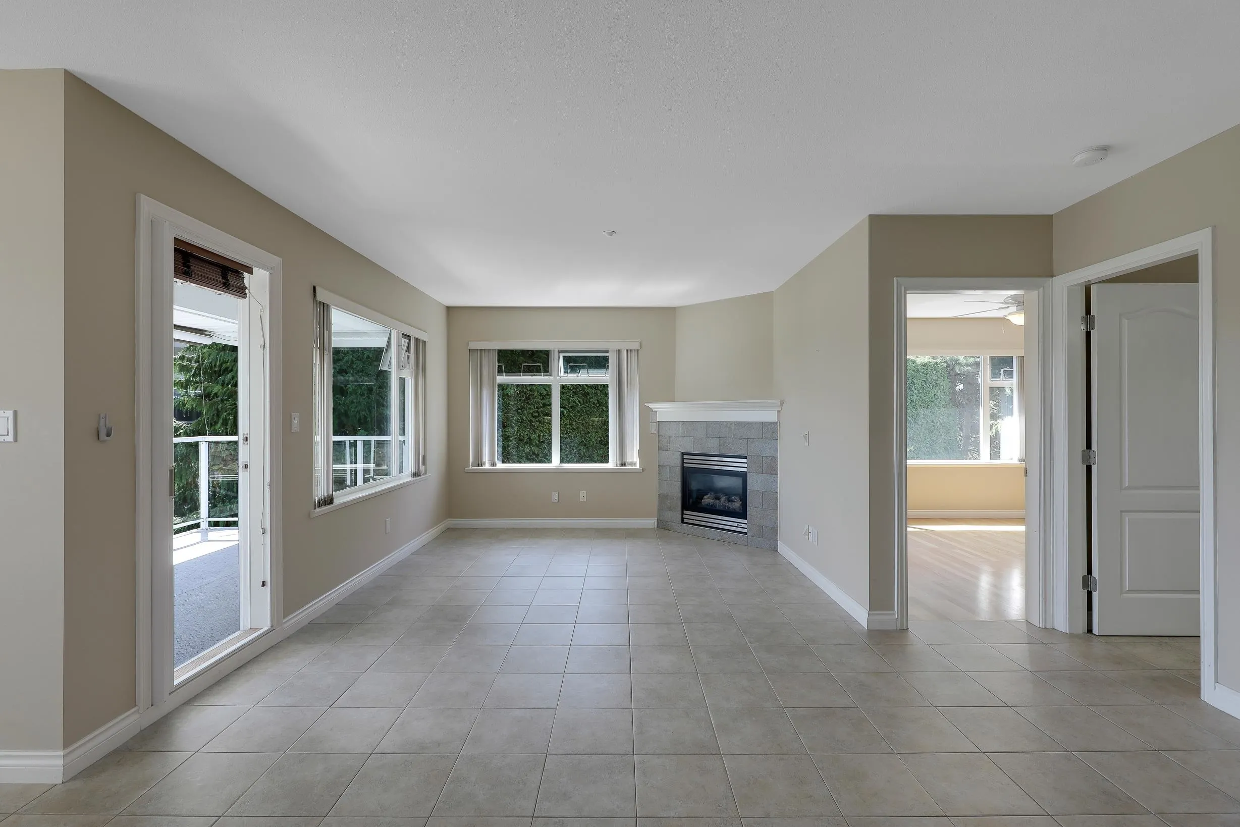 301 1330 Hunter Road
