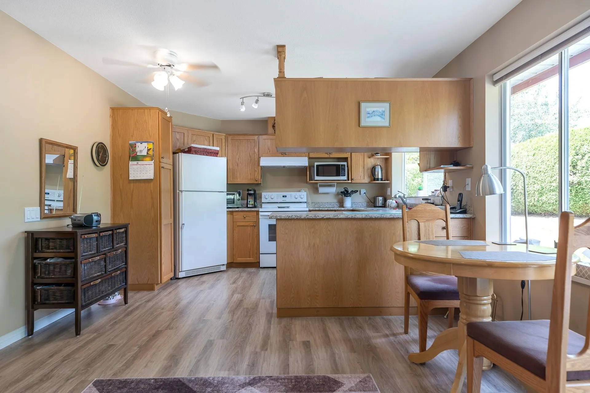 5 31406 Upper Maclure Road