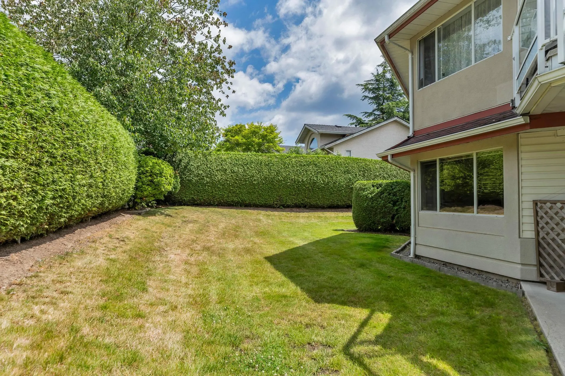 5 31406 Upper Maclure Road