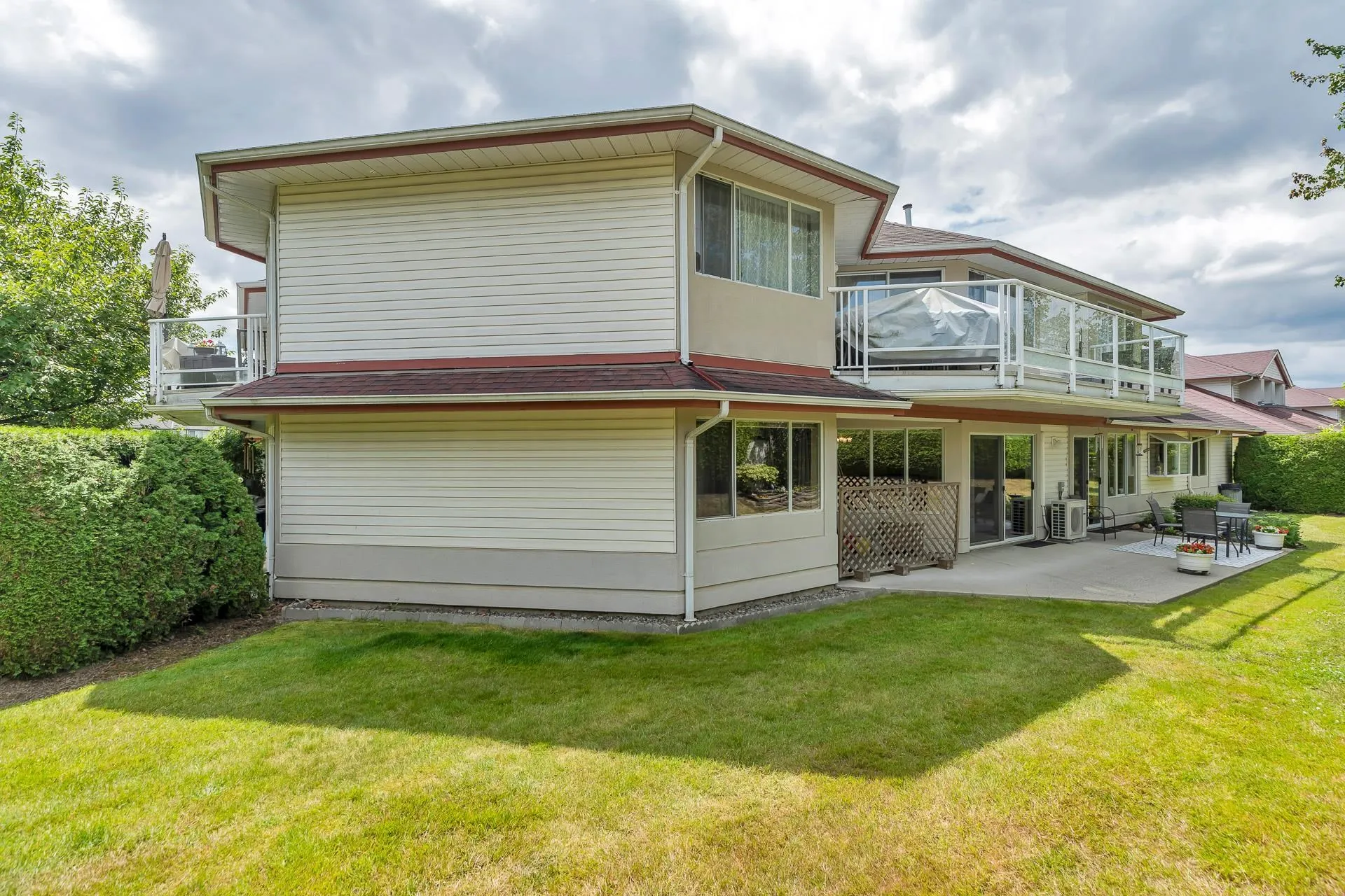 5 31406 Upper Maclure Road
