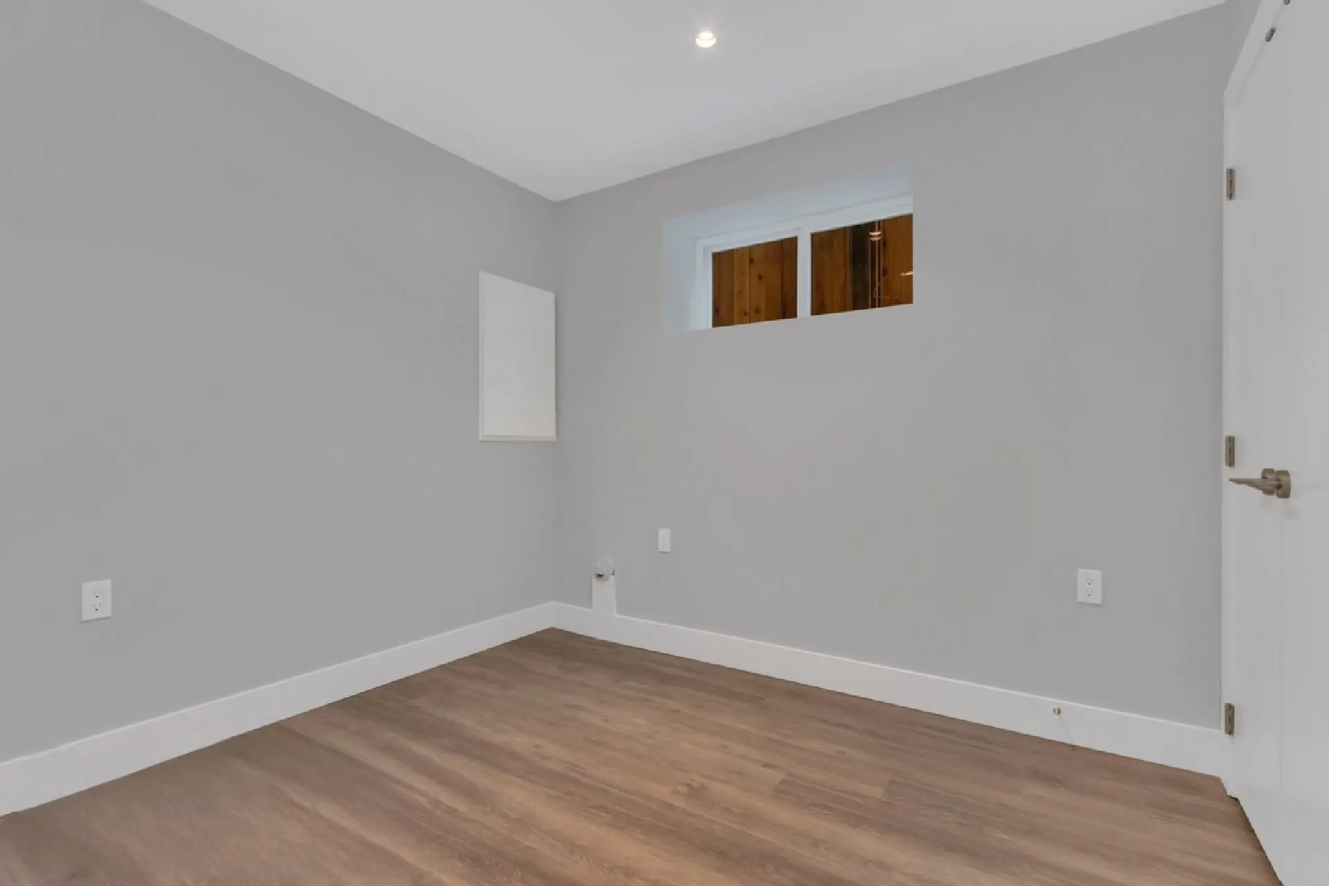 148 E 18th Avenue